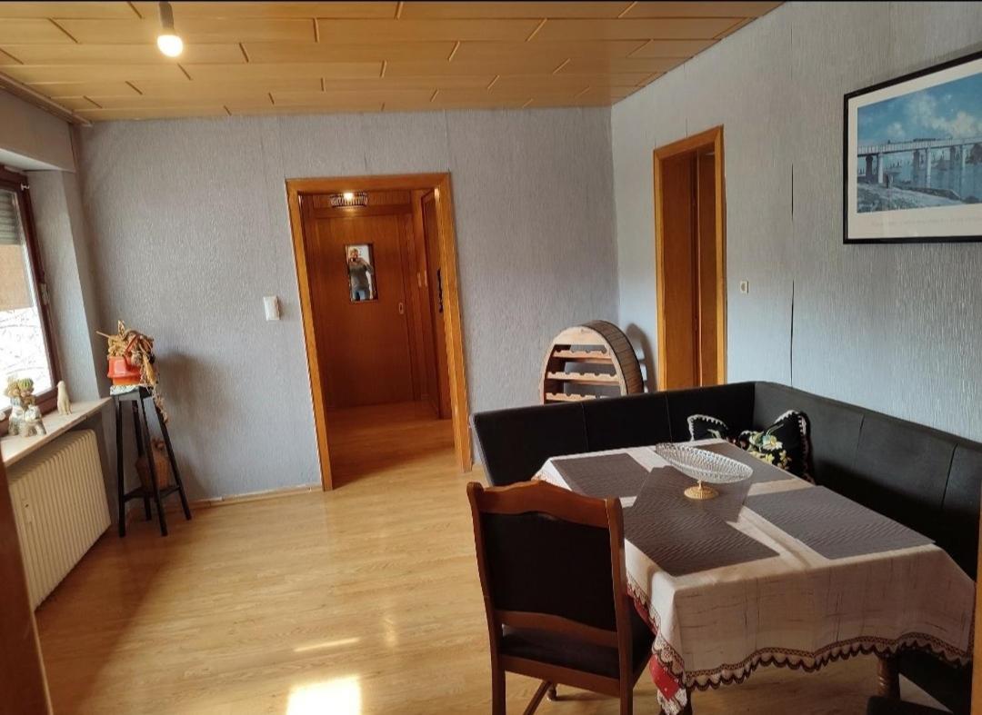 Alte Backstube mit 3 Ferienwohnungen eingerichtet für Monteure und Firmen