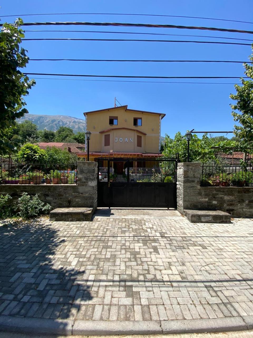 Joan Guesthouse photo 2