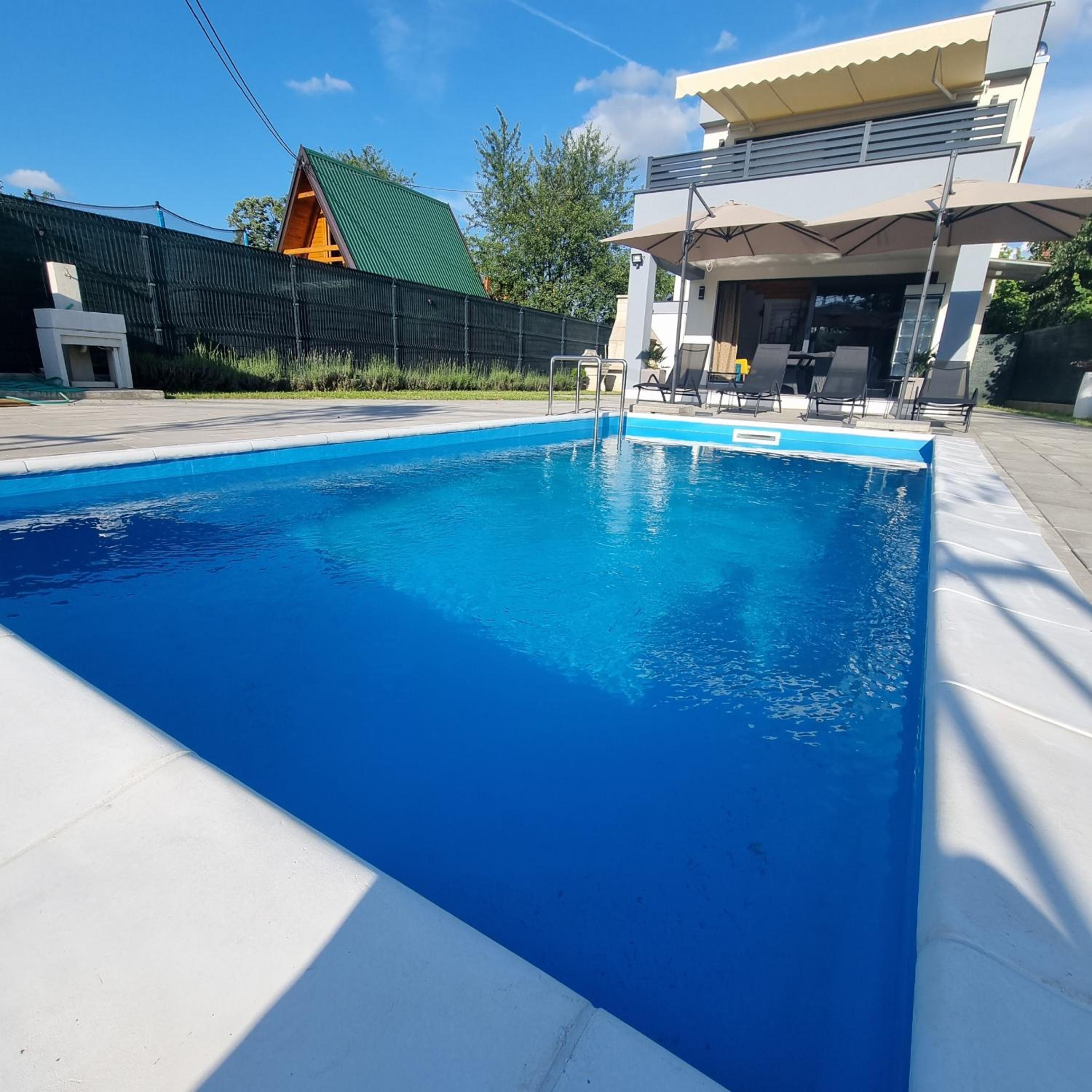 VILLA BELLA
