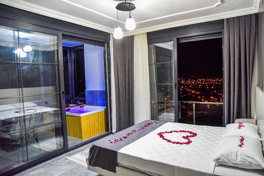 VillamSiyahÇatı