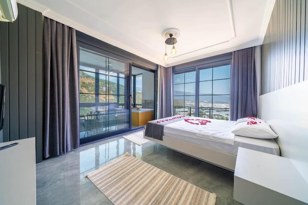VillamSiyahÇatı