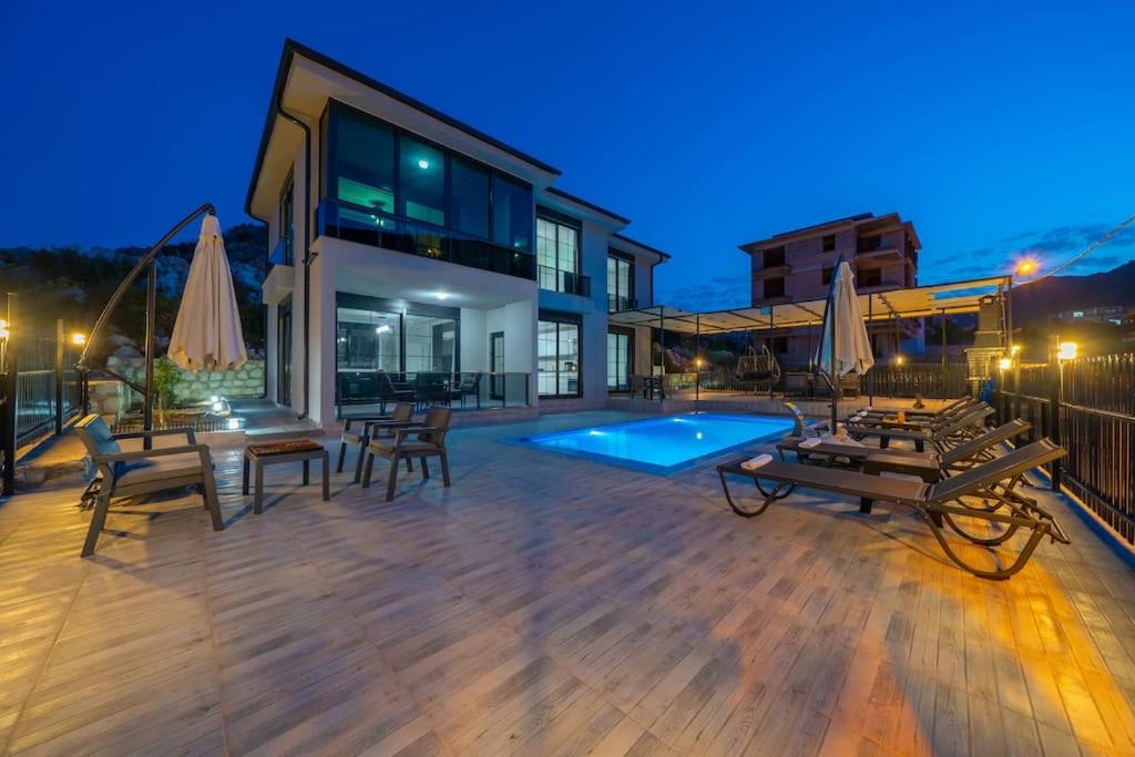 VillamSiyahÇatı