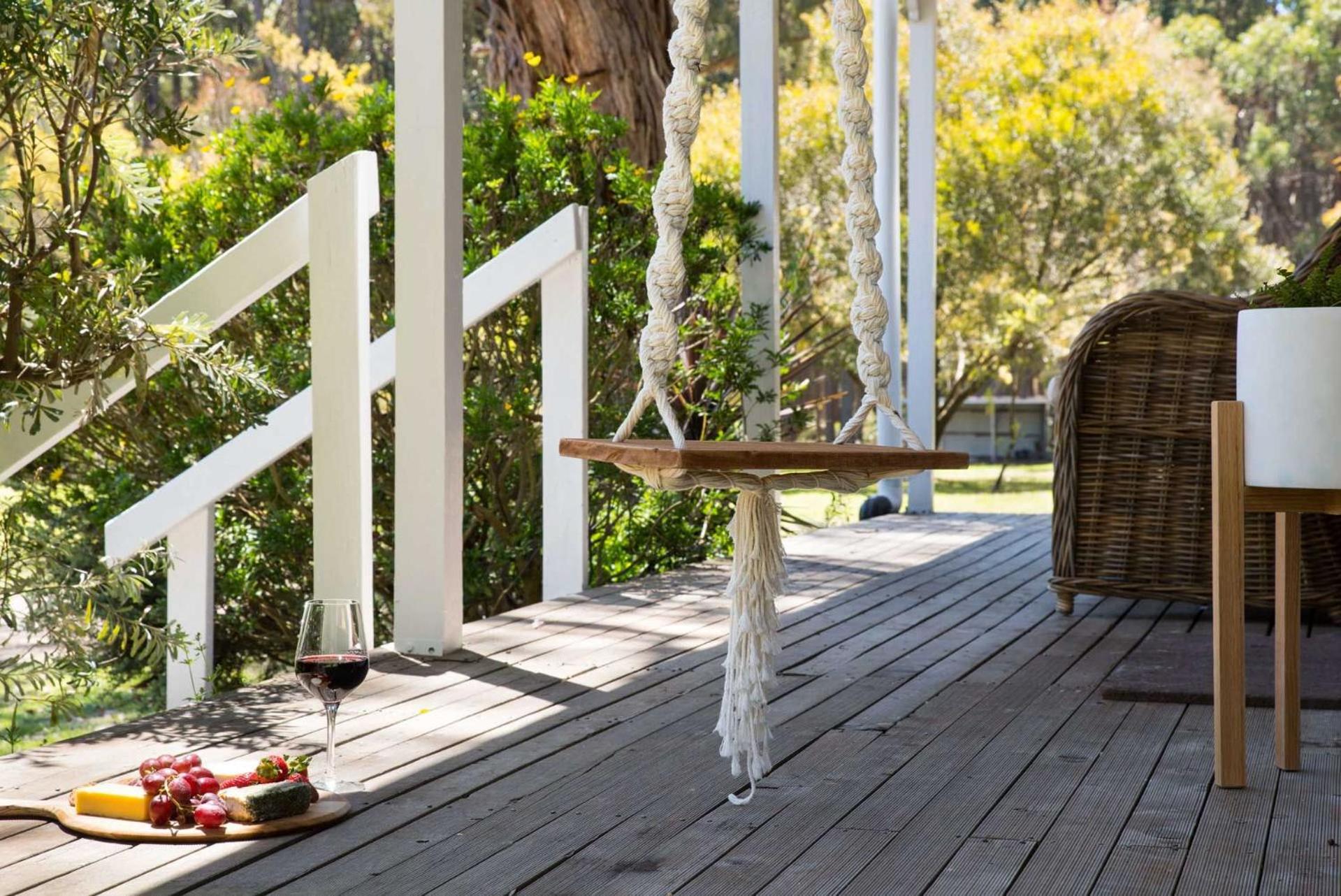 Bodhi Daylesford - family friendly group accommodation with pool