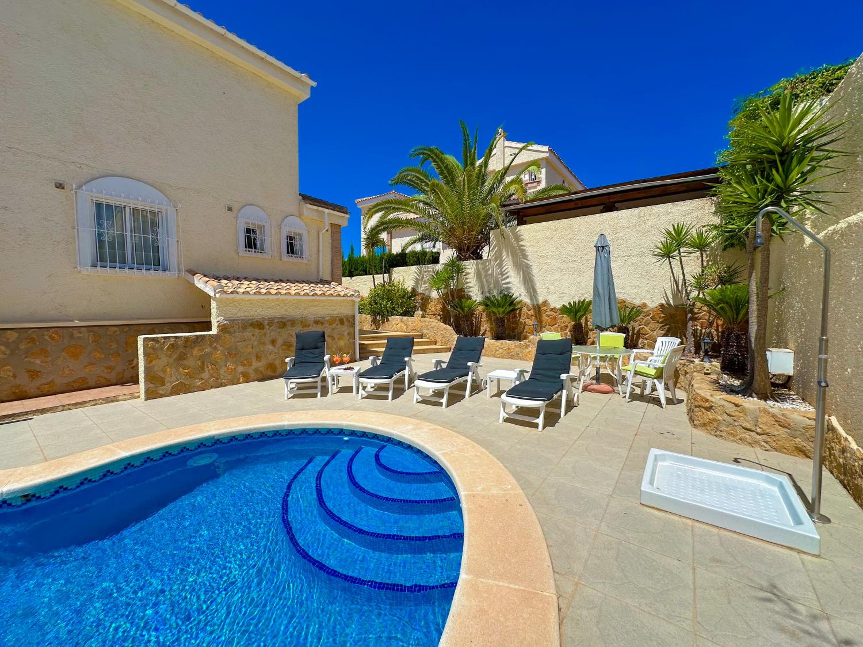 Villa con piscina privada