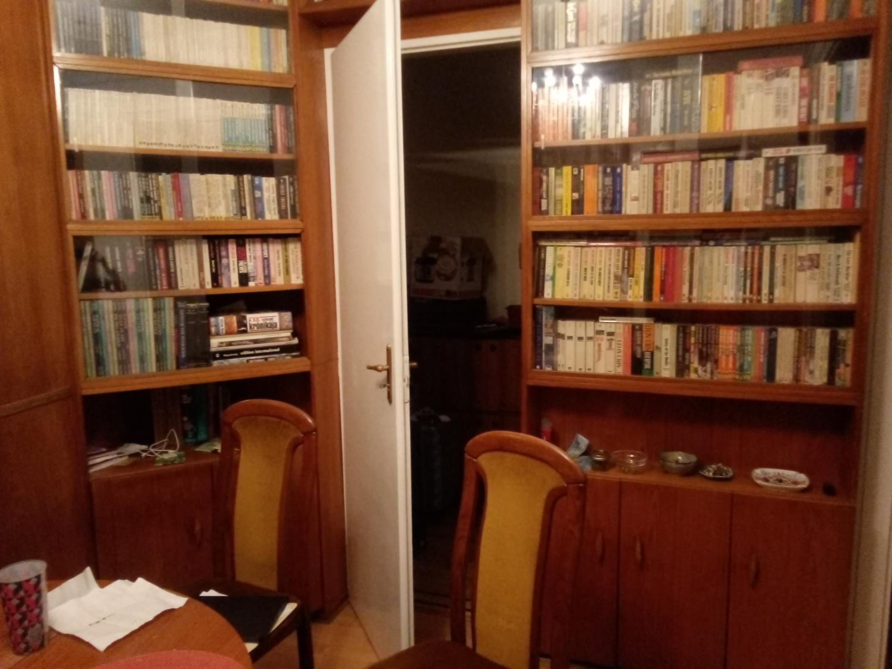 Private apartment near Corvin with balcony view 3