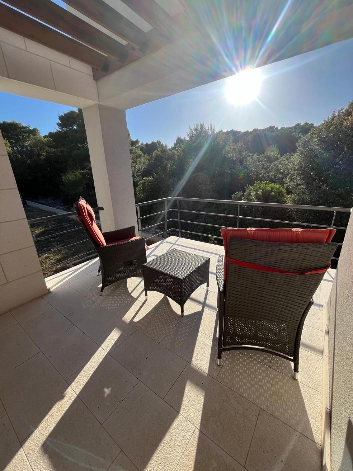 Beach House Mostir view 5