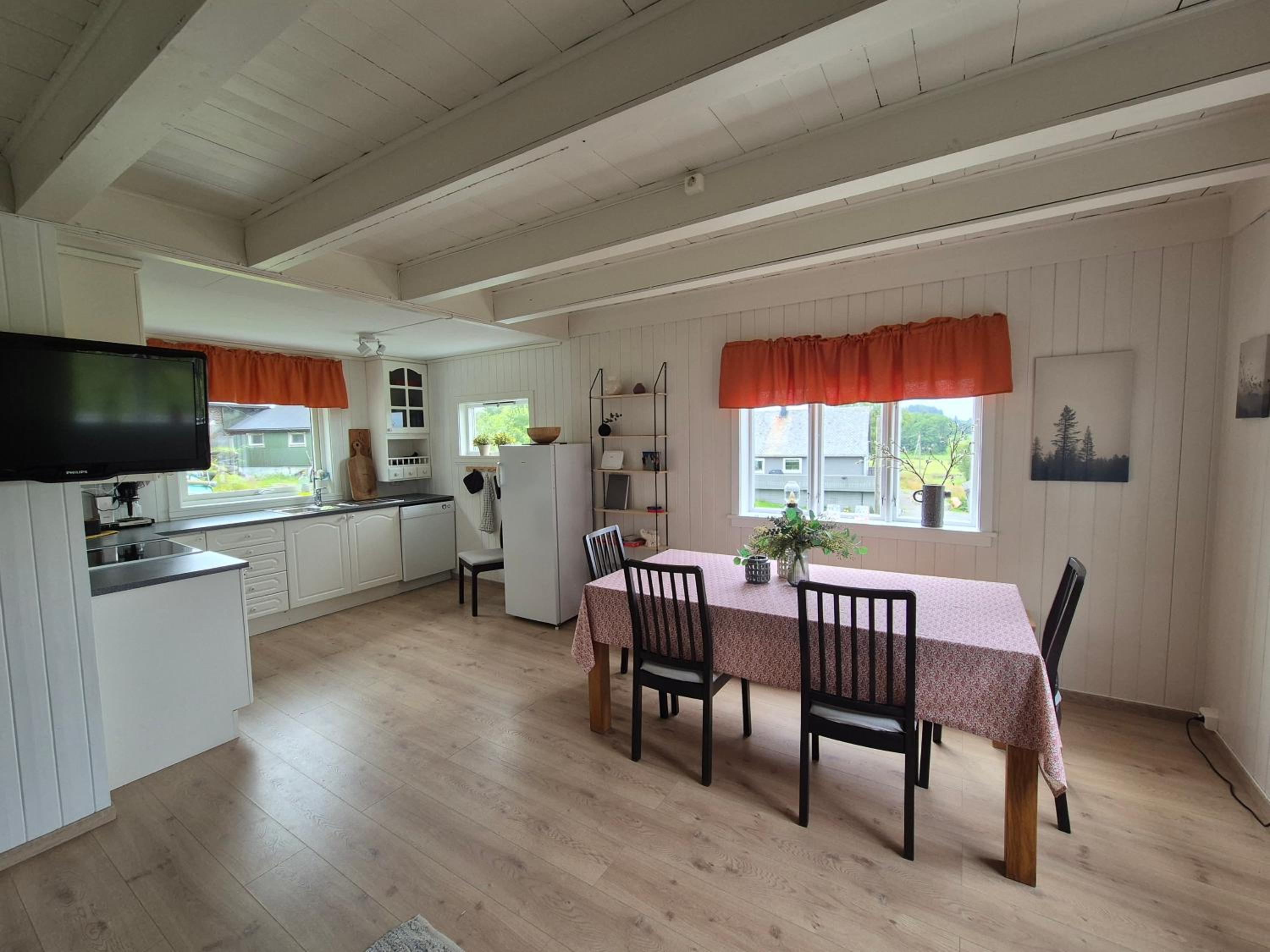 Feriehus på Leirvåg/Austrheim