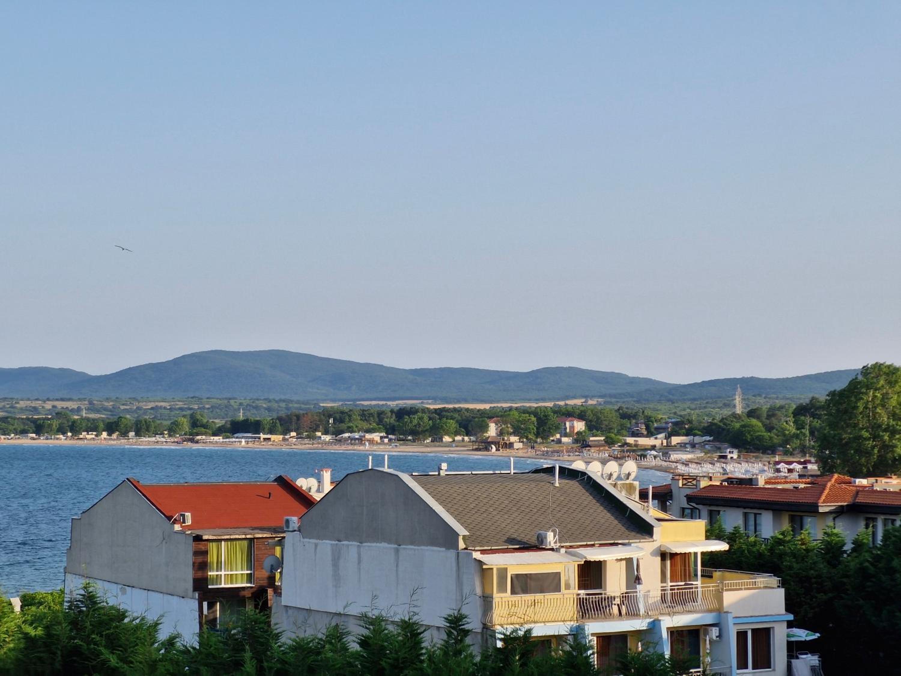 Sea View Hinode