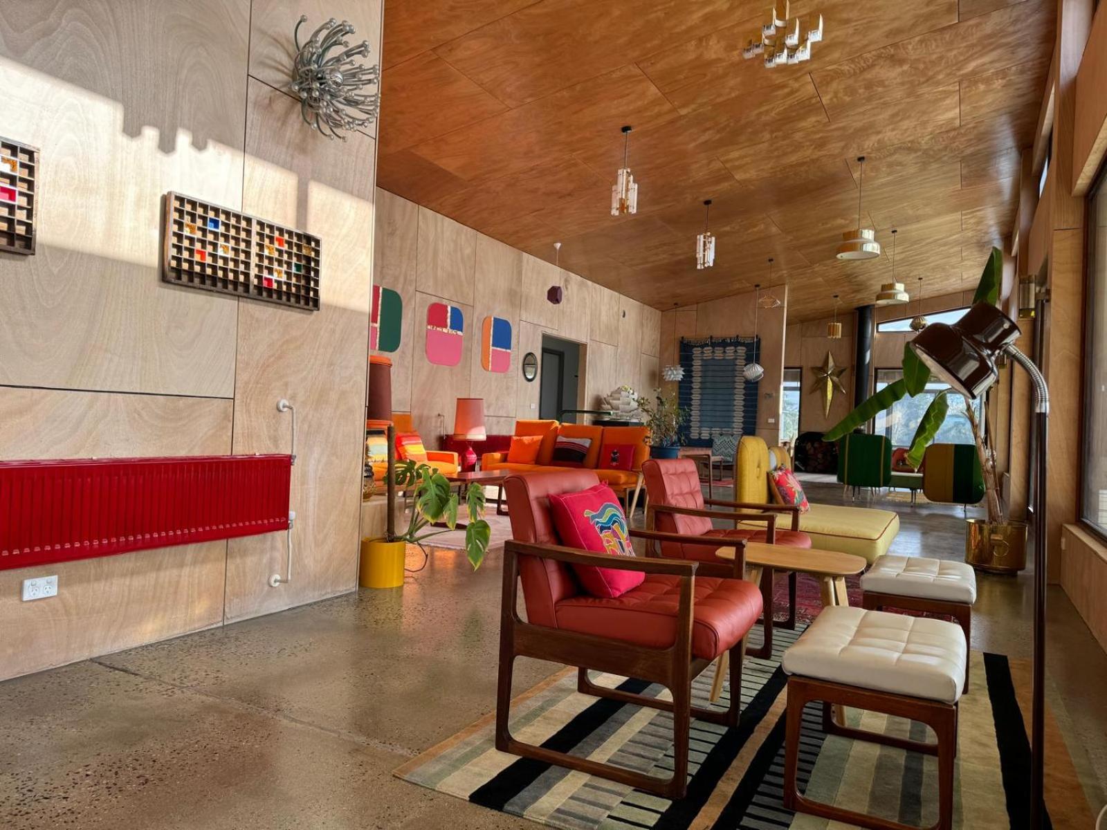 lounge