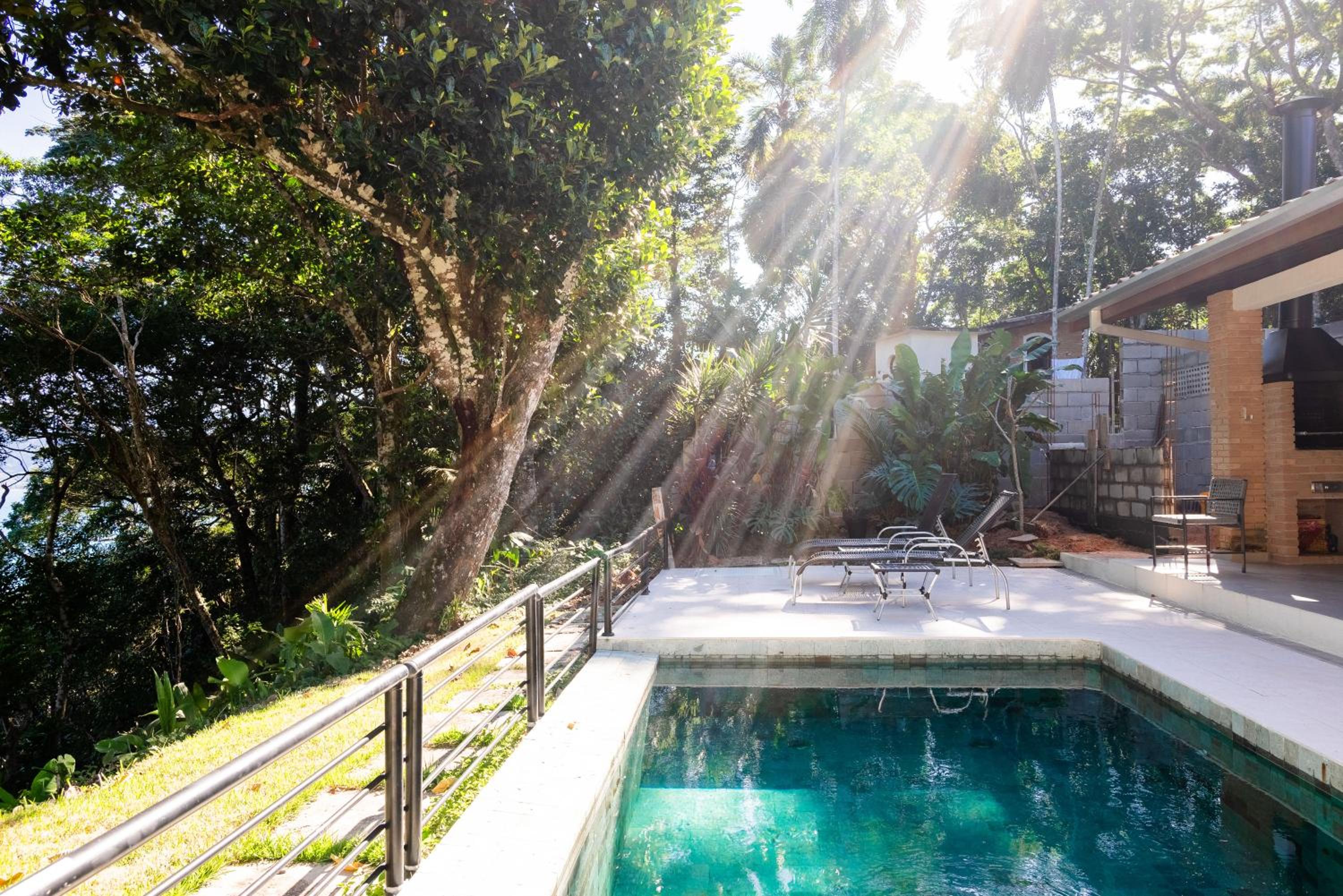 Villa Ubud - Casa com piscina privativa e vista para o mar em Ubatuba