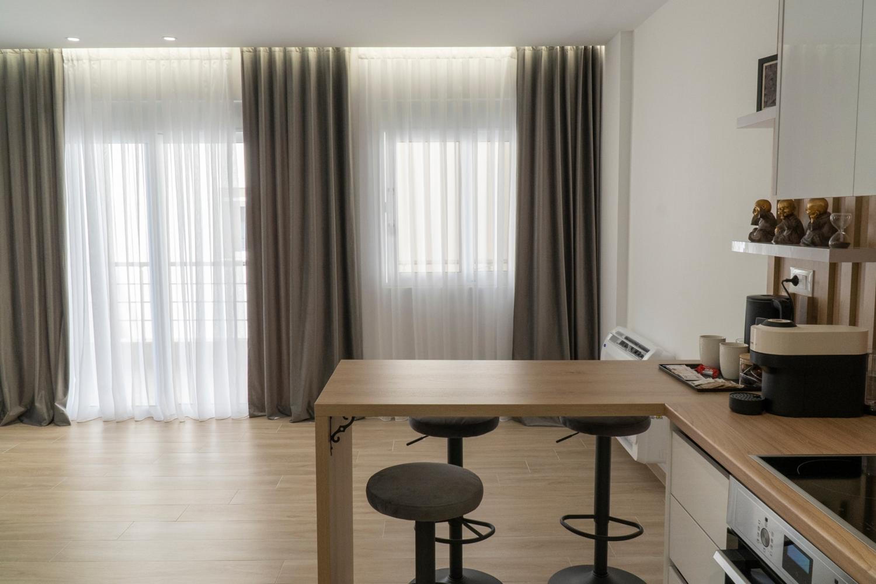 Mateo Apartments