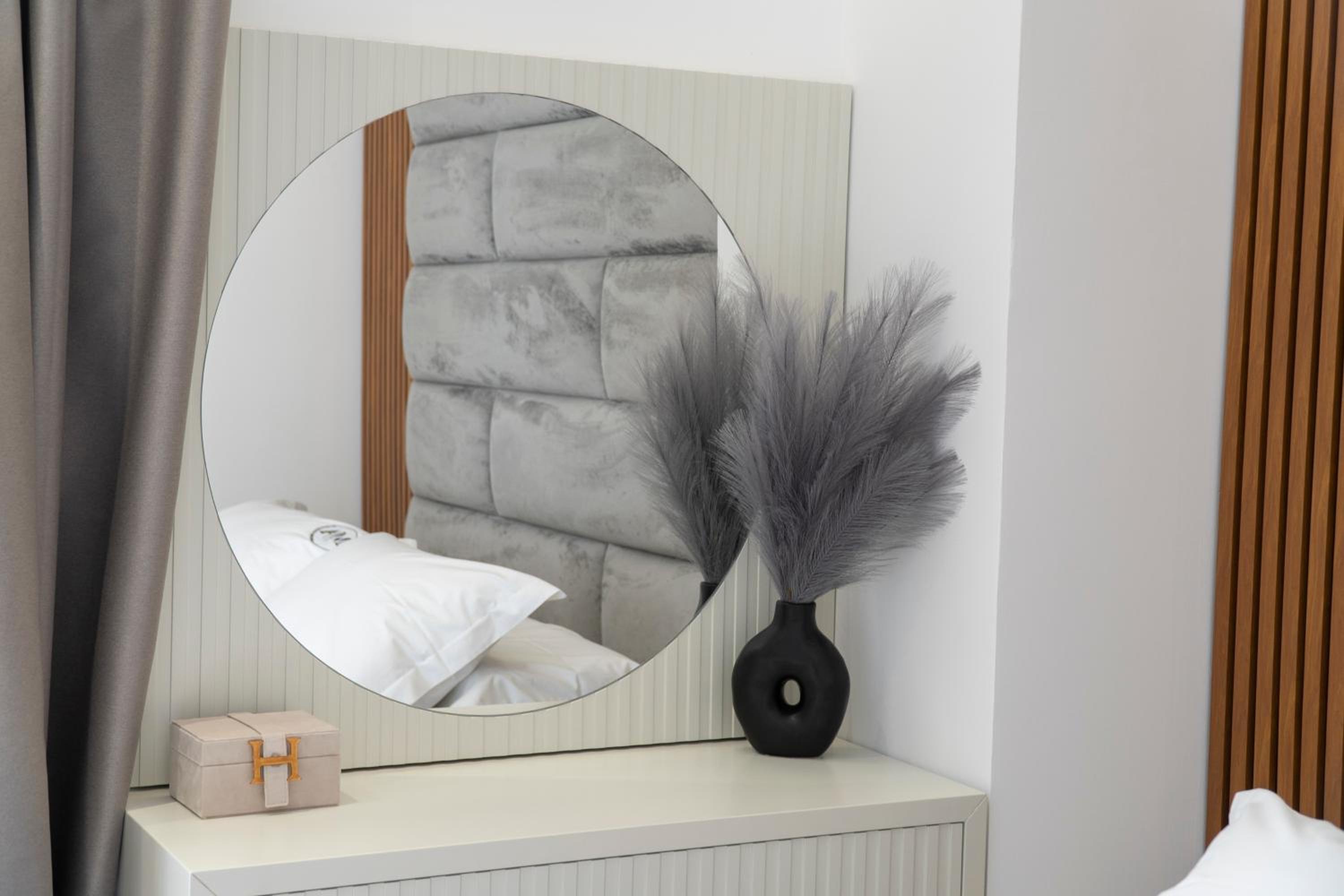 Mateo Apartments photo 4