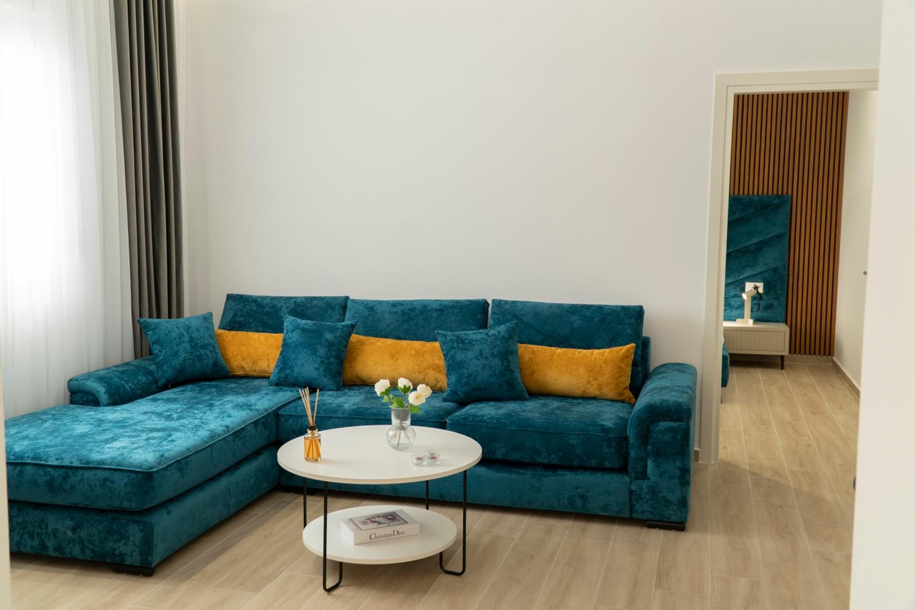 Mateo Apartments