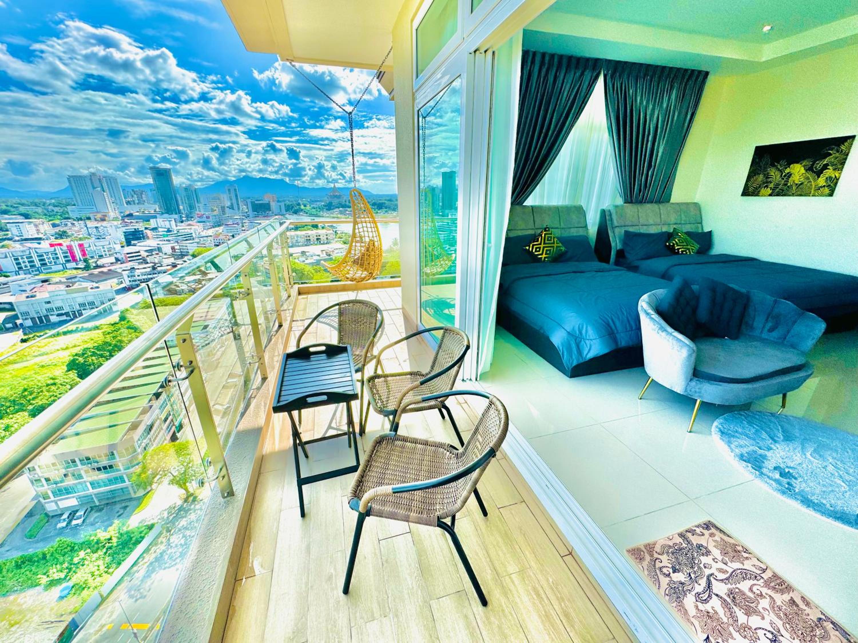 Riverine High Floor Luxury Stay 4 pax Waterfront View from Balcony photo 3