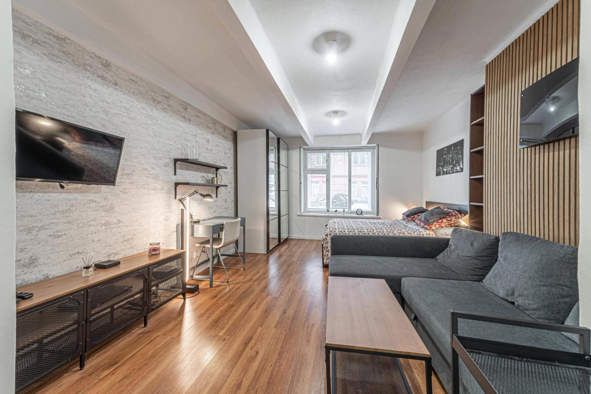 ZizkovZen Apartment by Rentez