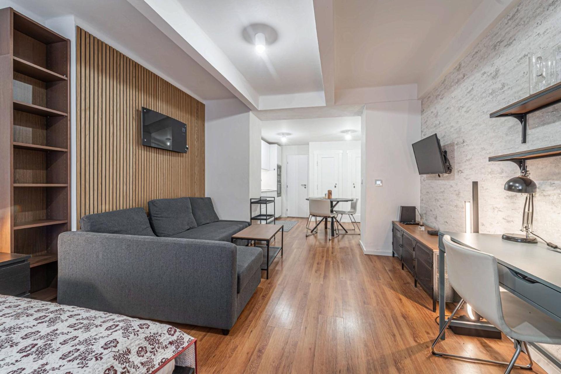ZizkovZen Apartment by Rentez