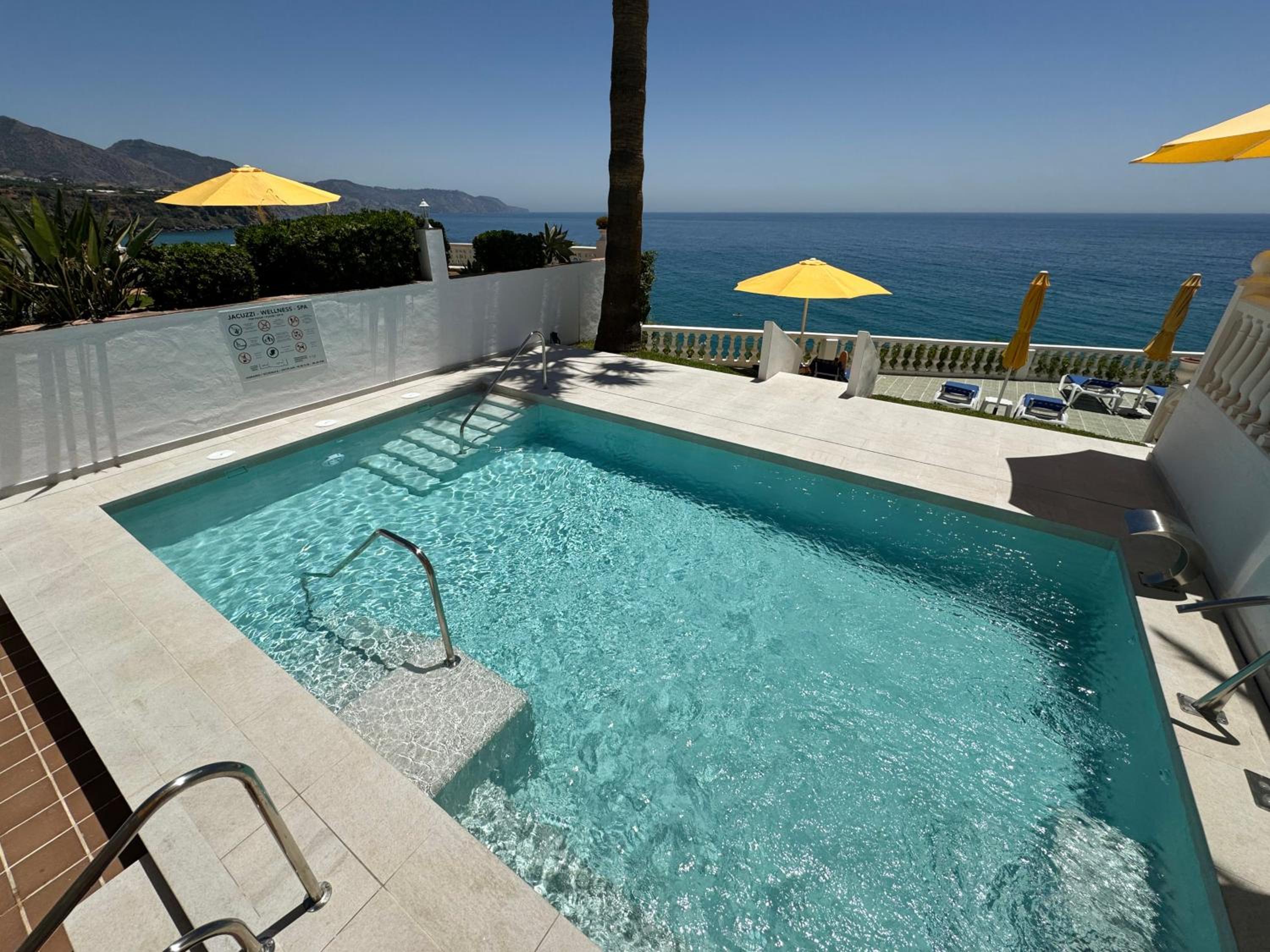 Hotel Paraíso Del Mar - Image 1