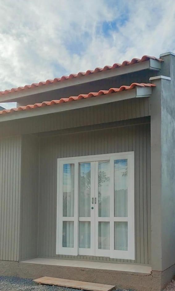 Casa com piscina A 250 METROS DA PRAIA de Canto Grande BOMBINHAS