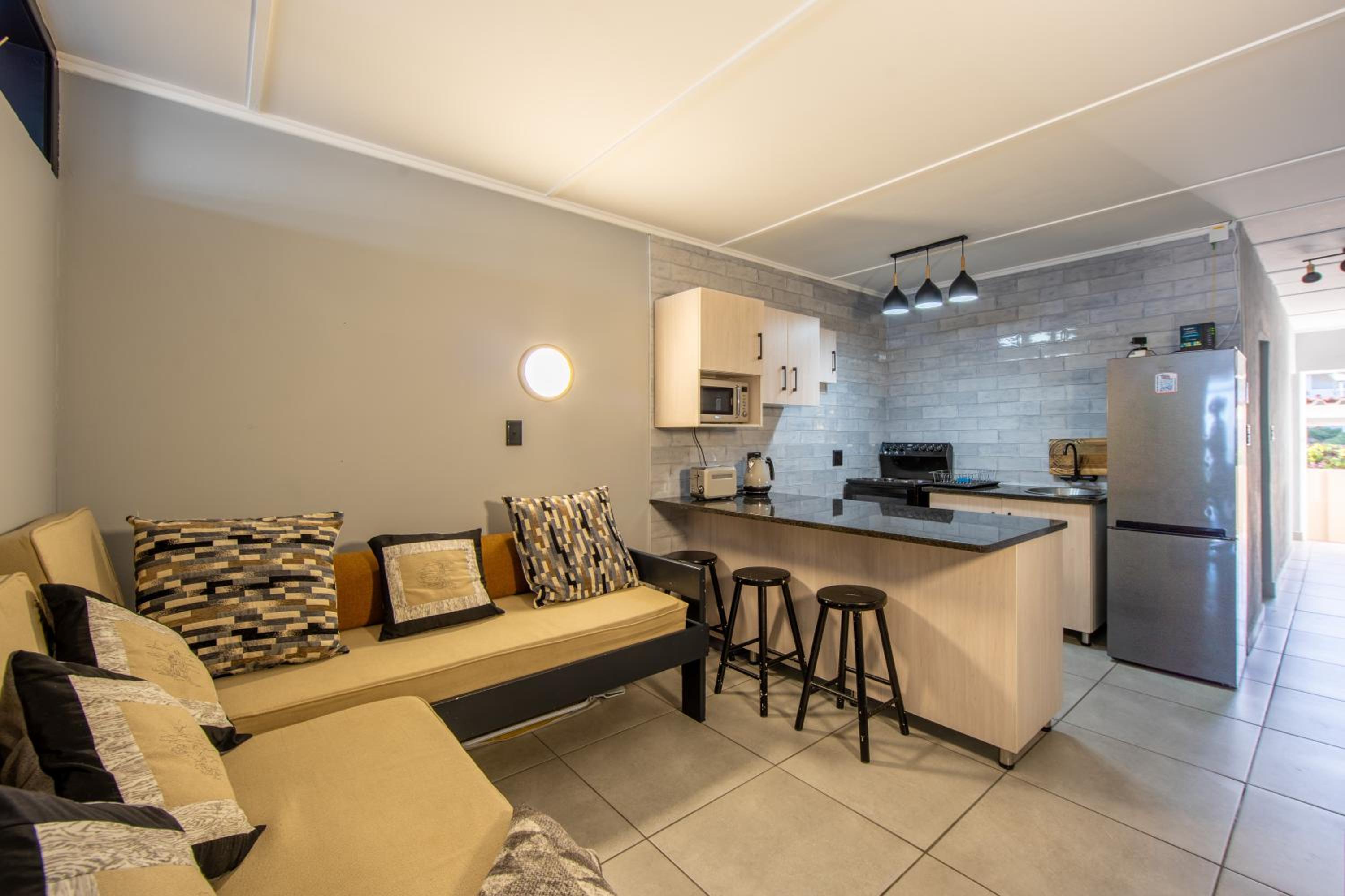 Driftsands Uvongo Beachfront