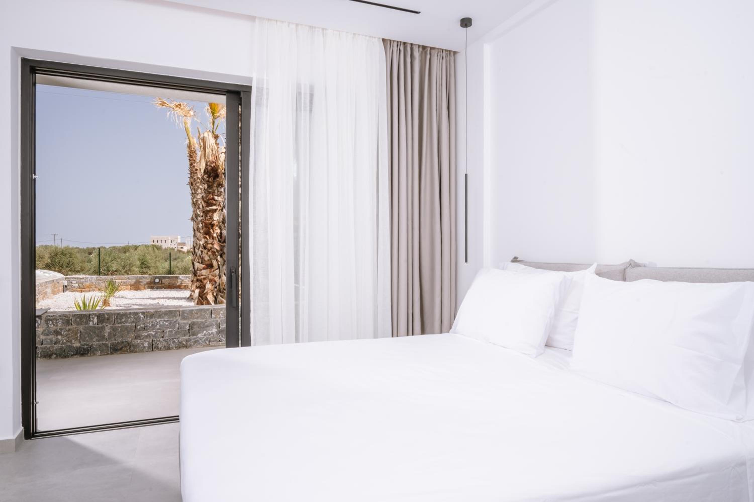 Aetheria & Aura Suites by Temma Villas