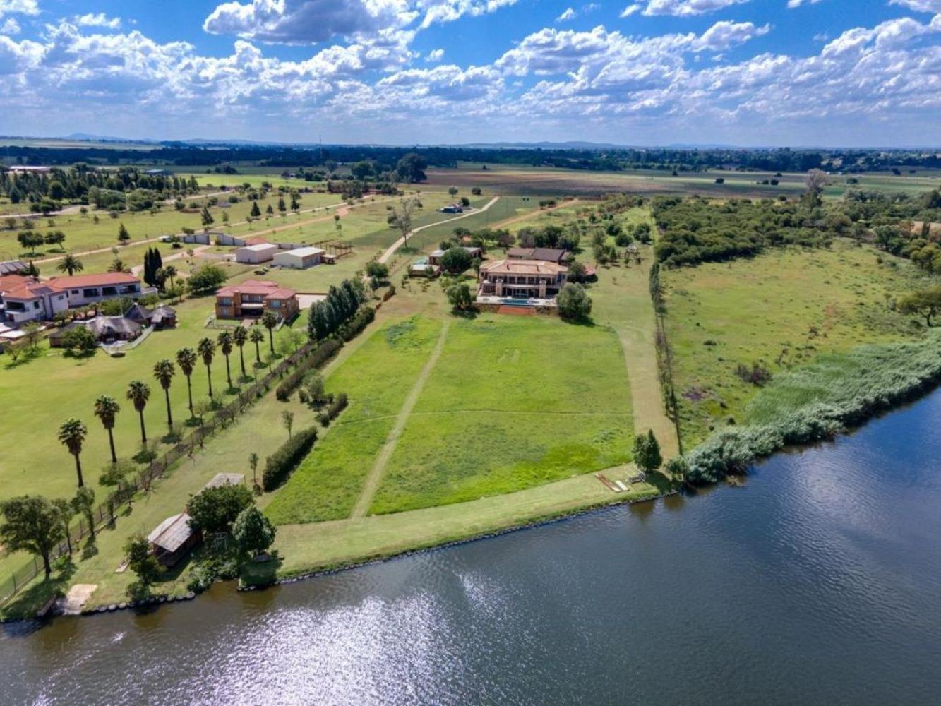 VaalVilla Rustic Holiday Home