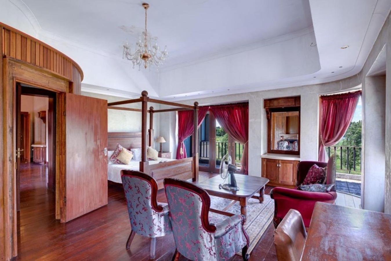 VaalVilla Rustic Holiday Home