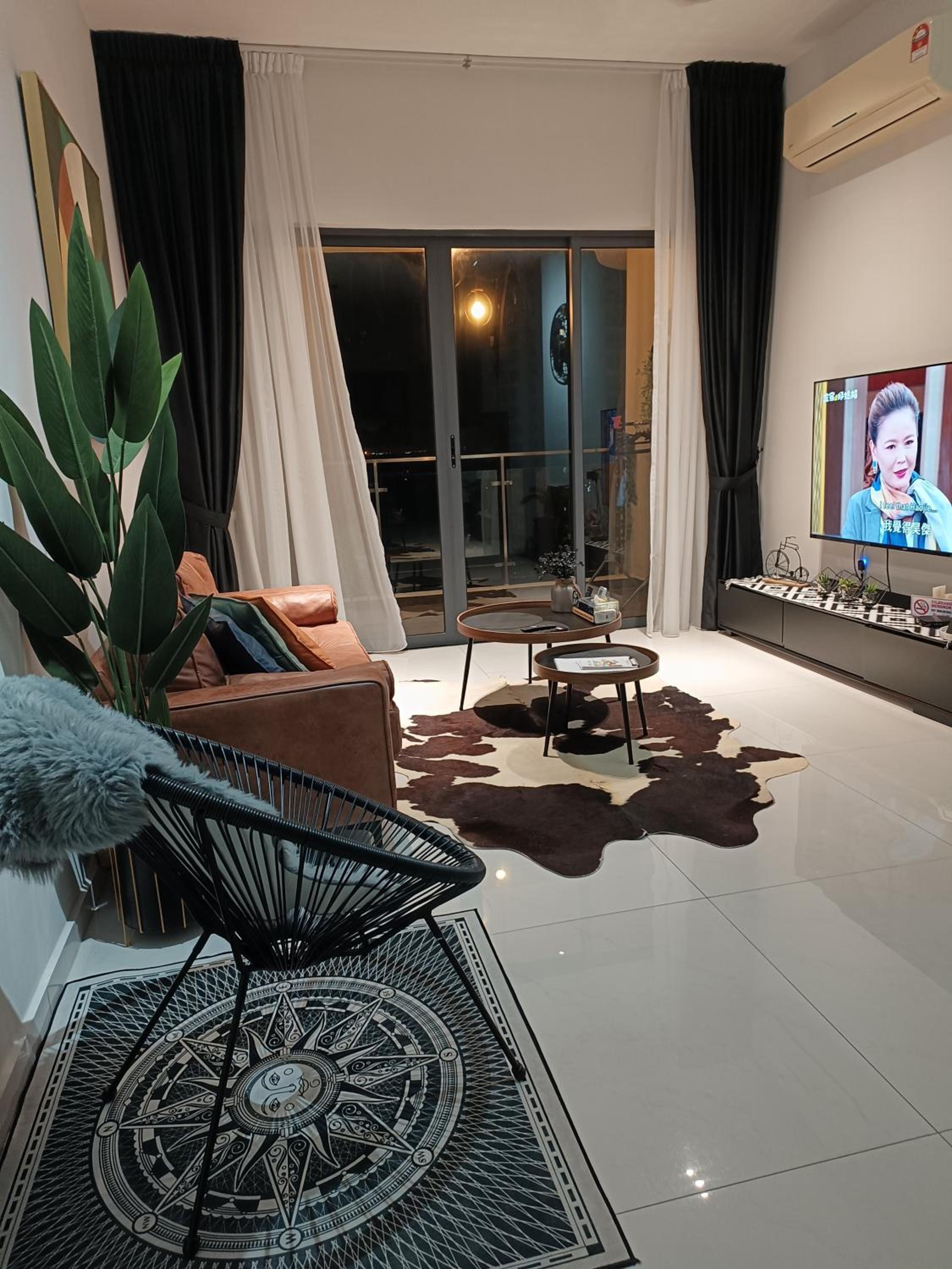 Country Garden Danga Bay 3BR Topfloor with Netflix & Astro