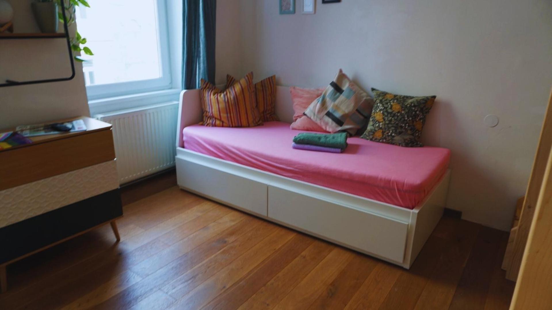 Apartment mit Balkon