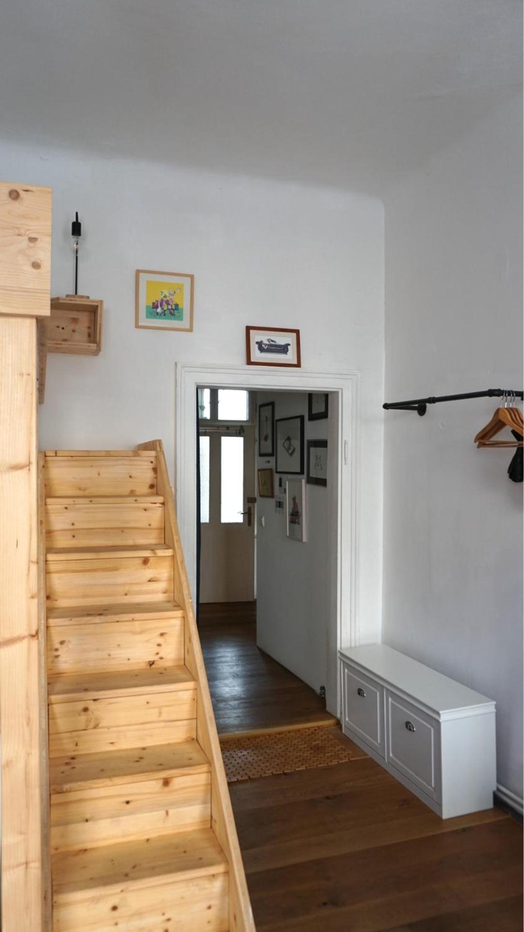 Apartment mit Balkon