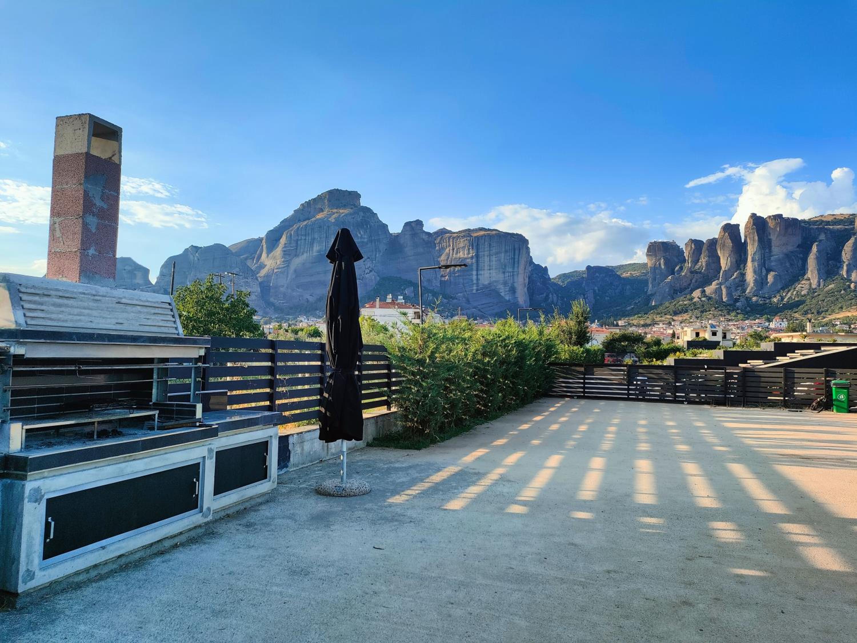 Meteora Smart Suites