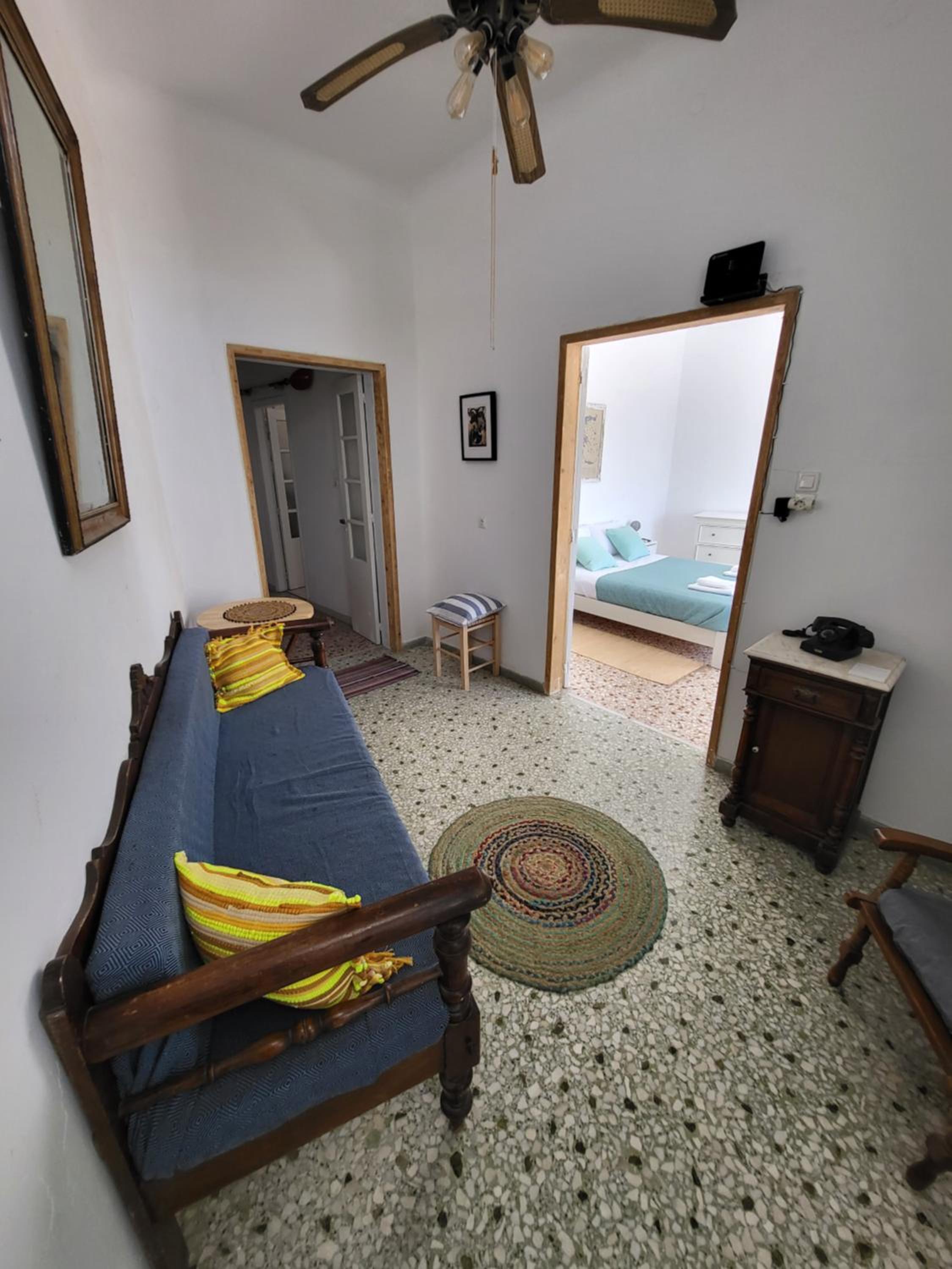 Manolia House