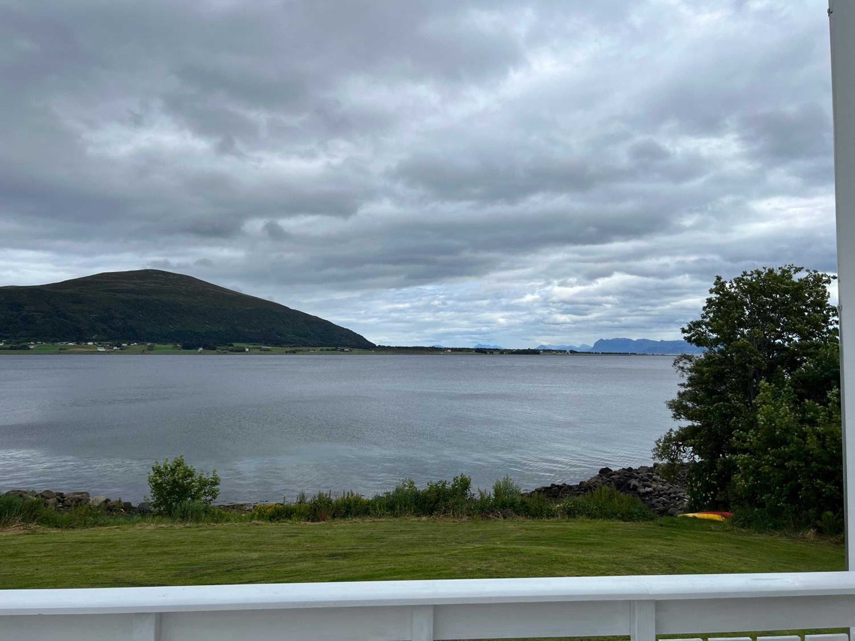 Sjønært feriehus, båt tilgjengelig for leie view 3