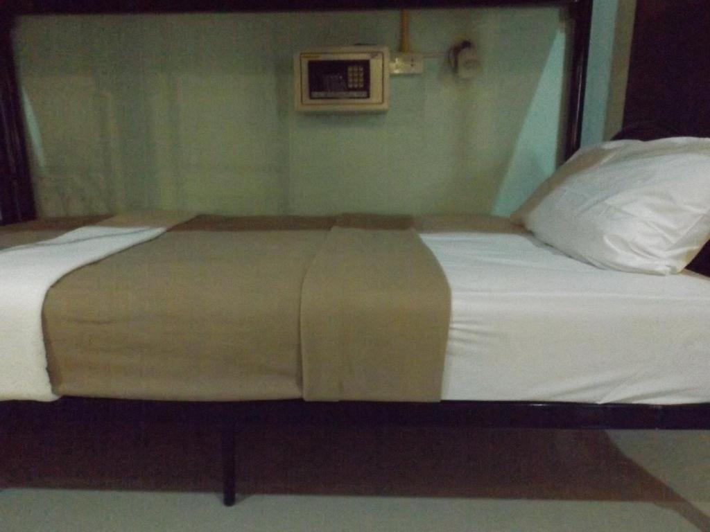Lanta Long Beach Hostel