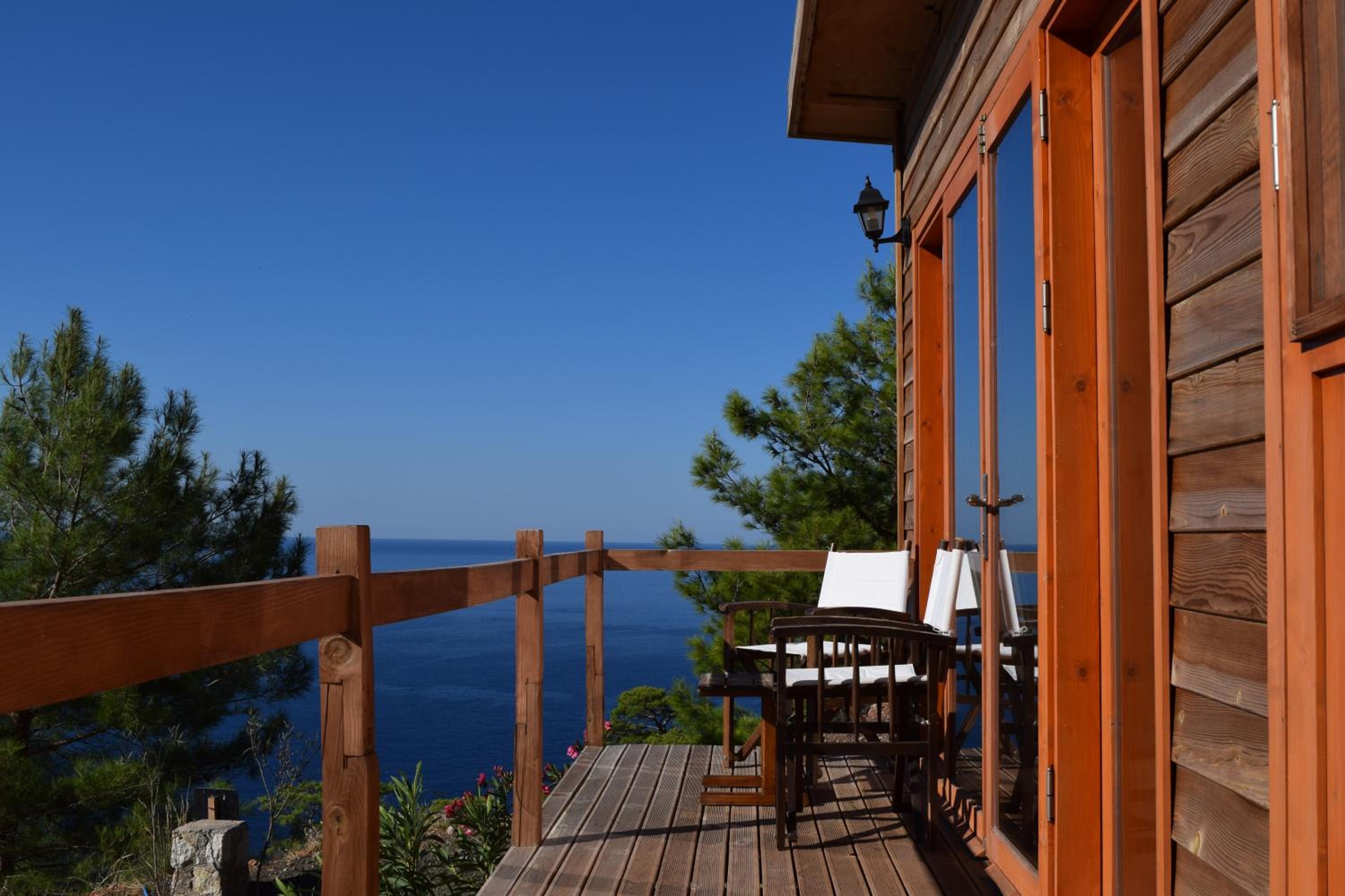 Kabak Avalon Bungalows