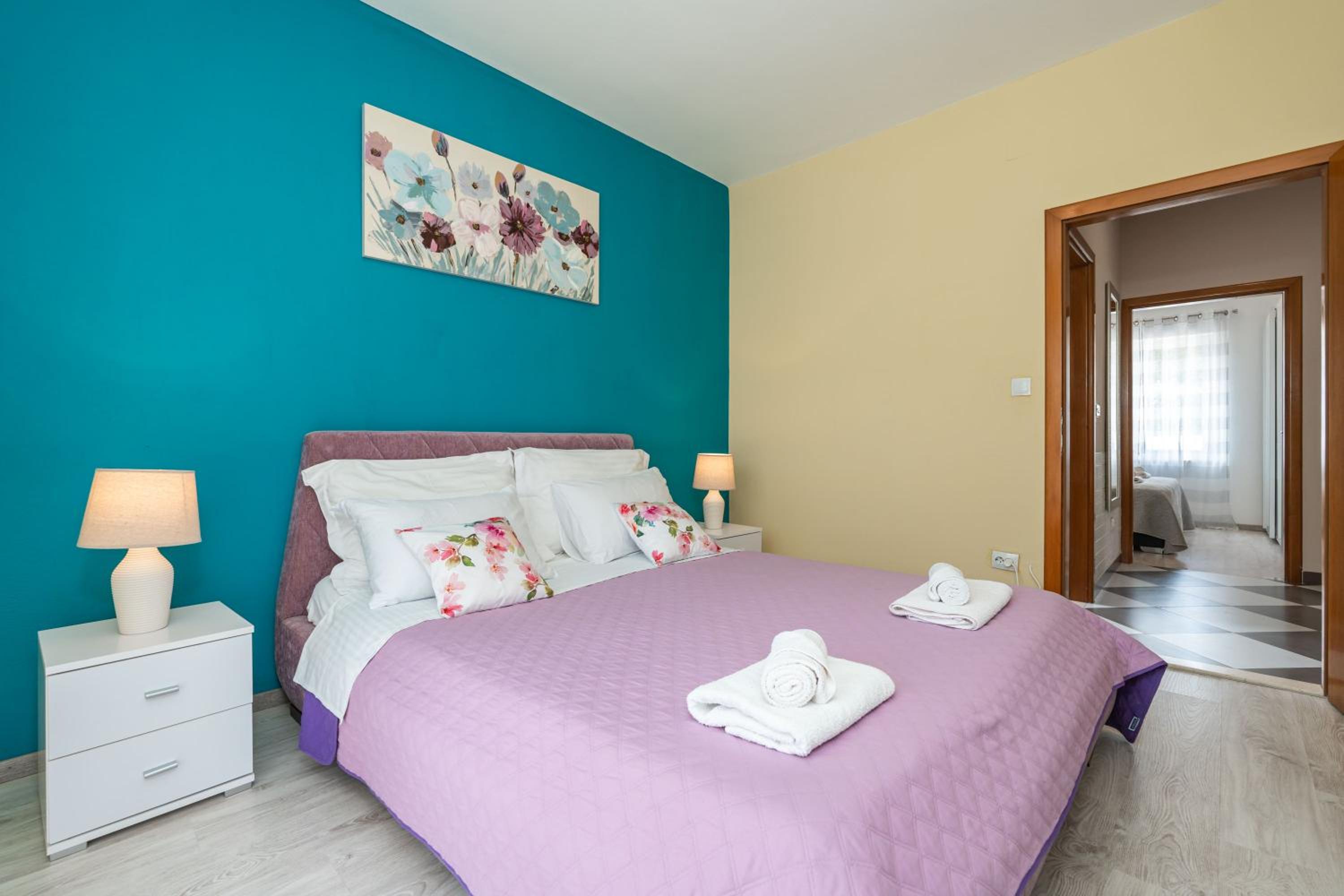 Villa Petmat - with private pool and 6 bedrooms