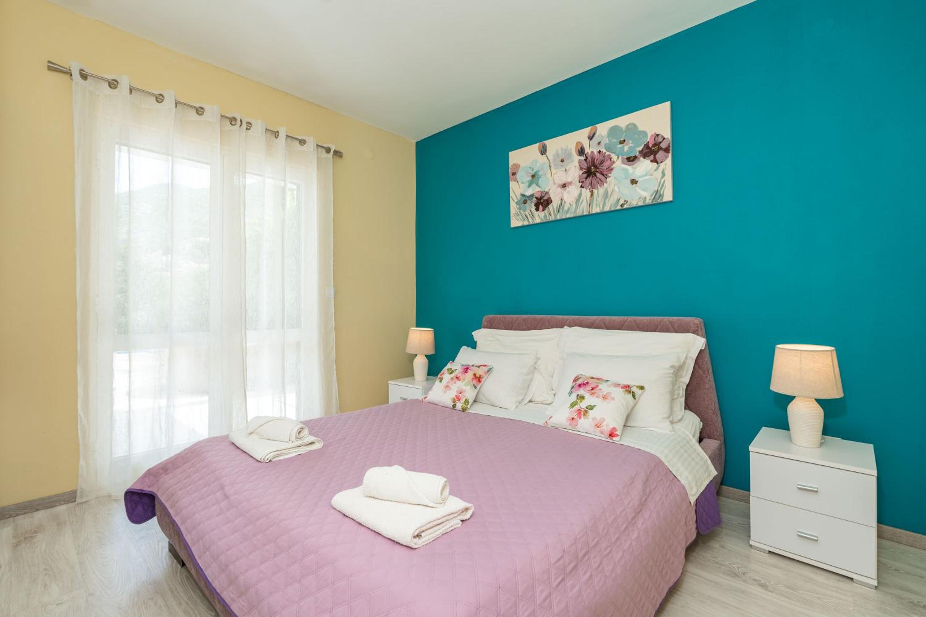 Villa Petmat - with private pool and 6 bedrooms