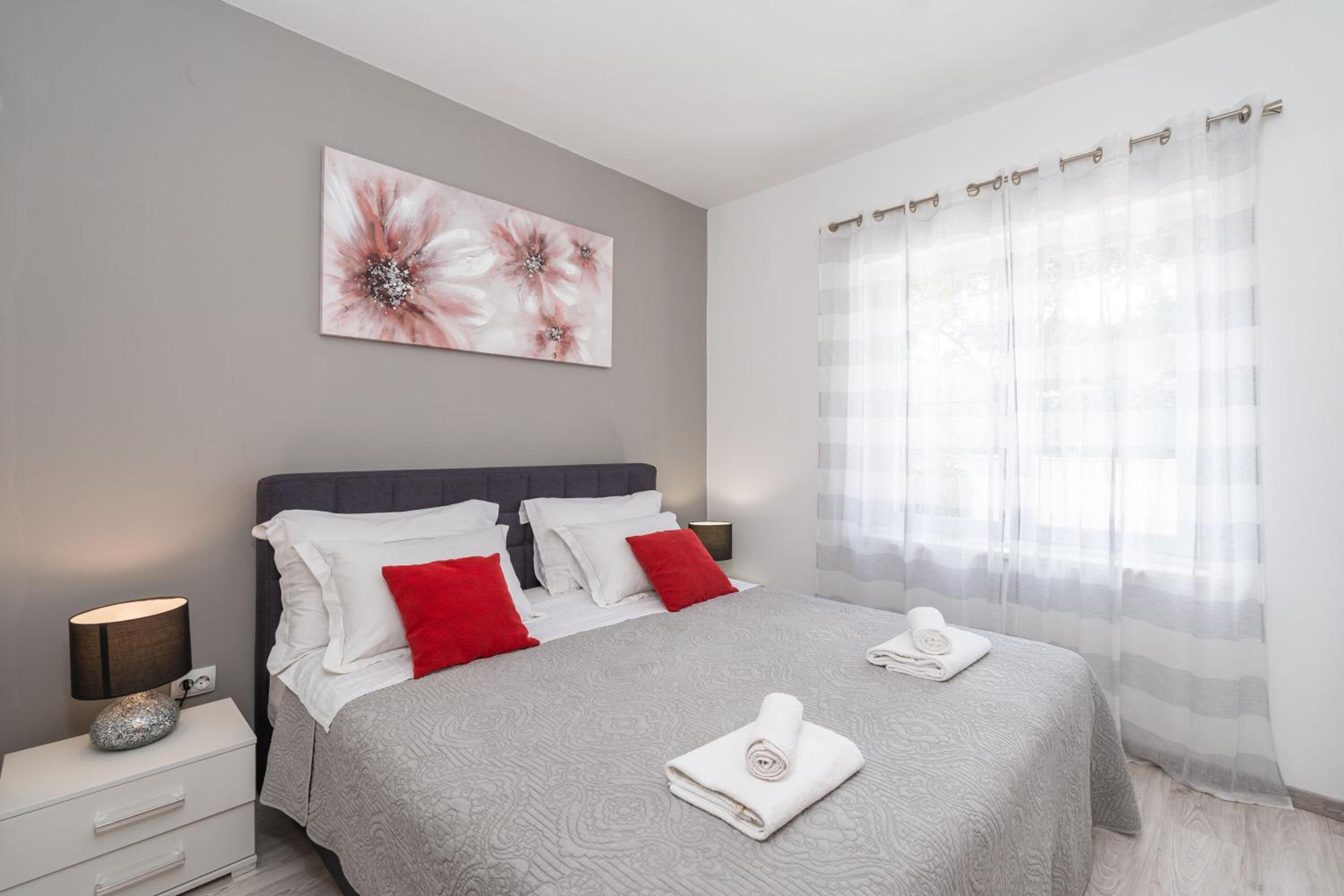 Villa Petmat - with private pool and 6 bedrooms