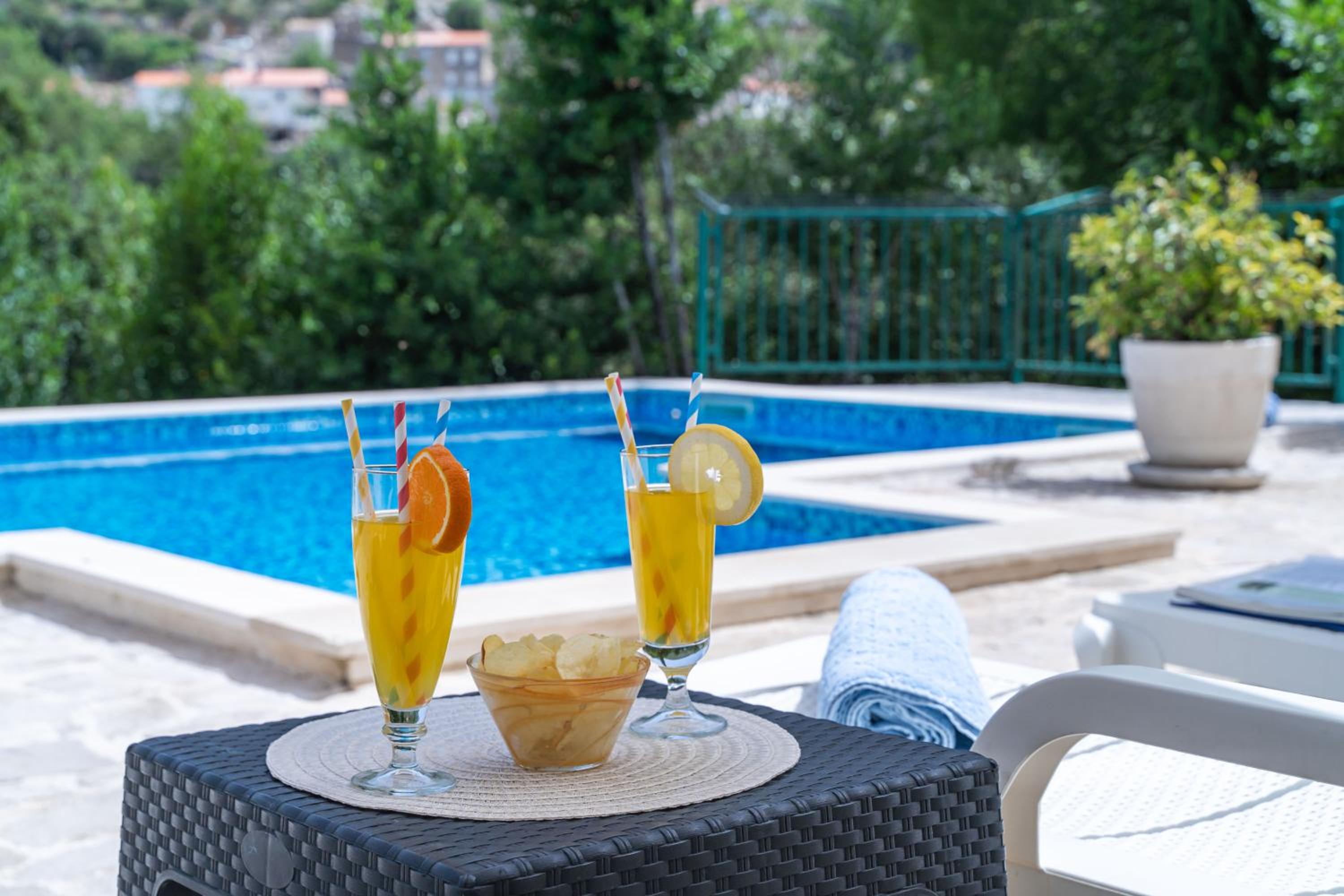 Villa Petmat - with private pool and 6 bedrooms