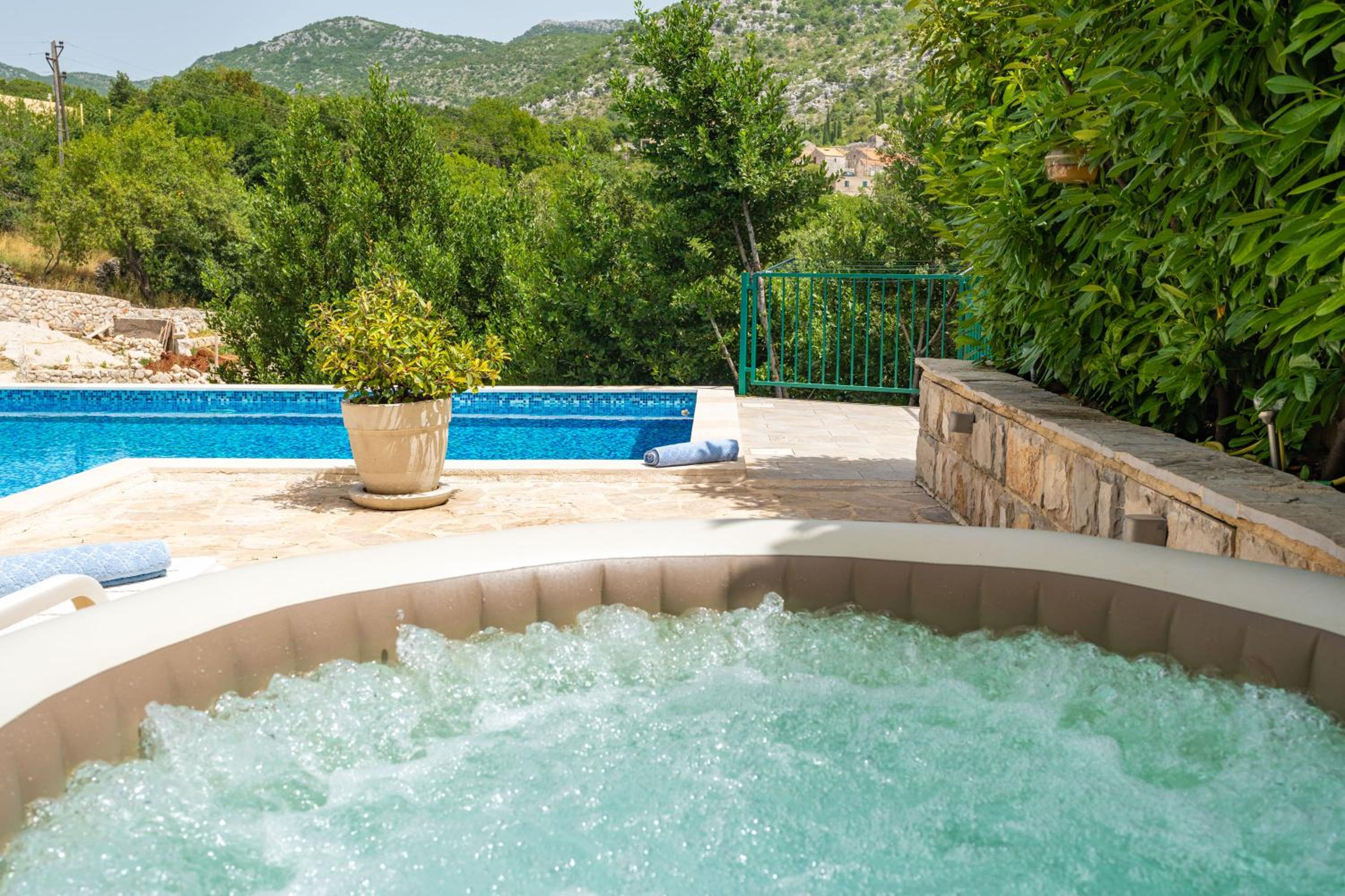 Villa Petmat - with private pool and 6 bedrooms