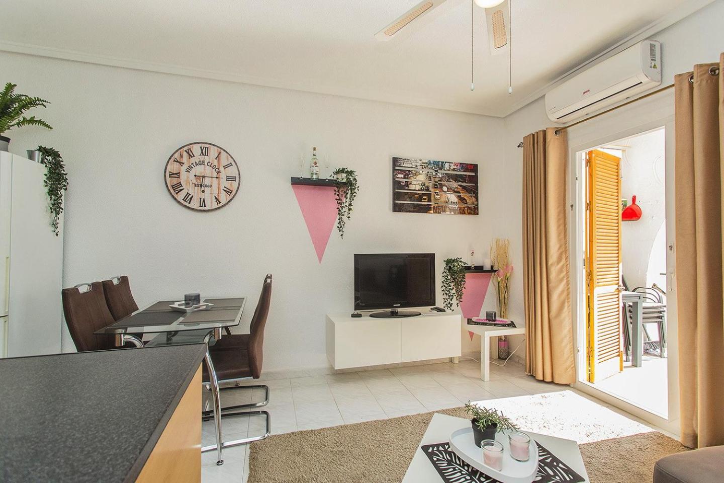 247 Lovely Rojales Bungalow Alicante-Holiday view 4