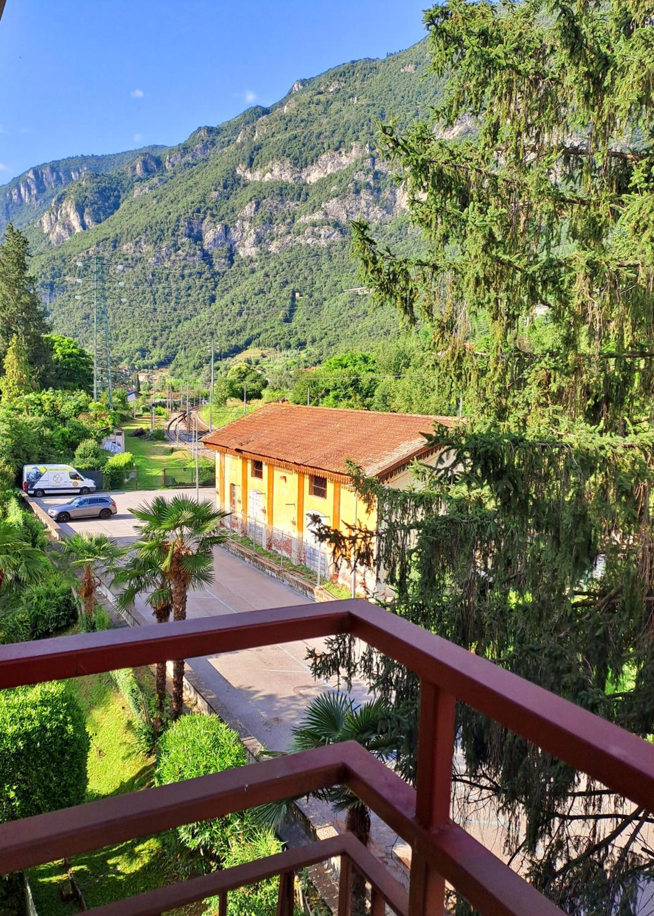 Golden Lake View en Lierna — balance & terrace