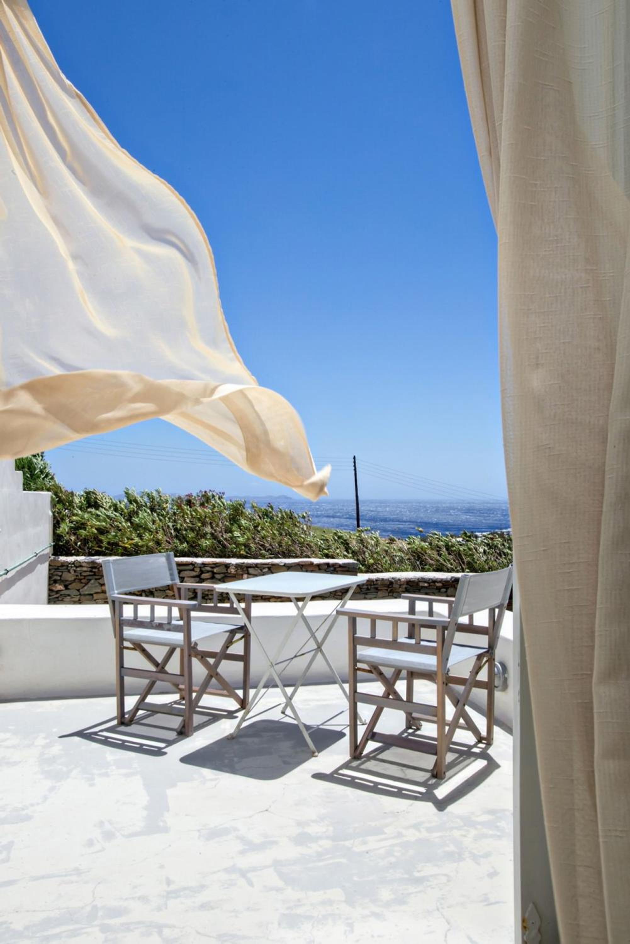 Iris house Agios Sostis