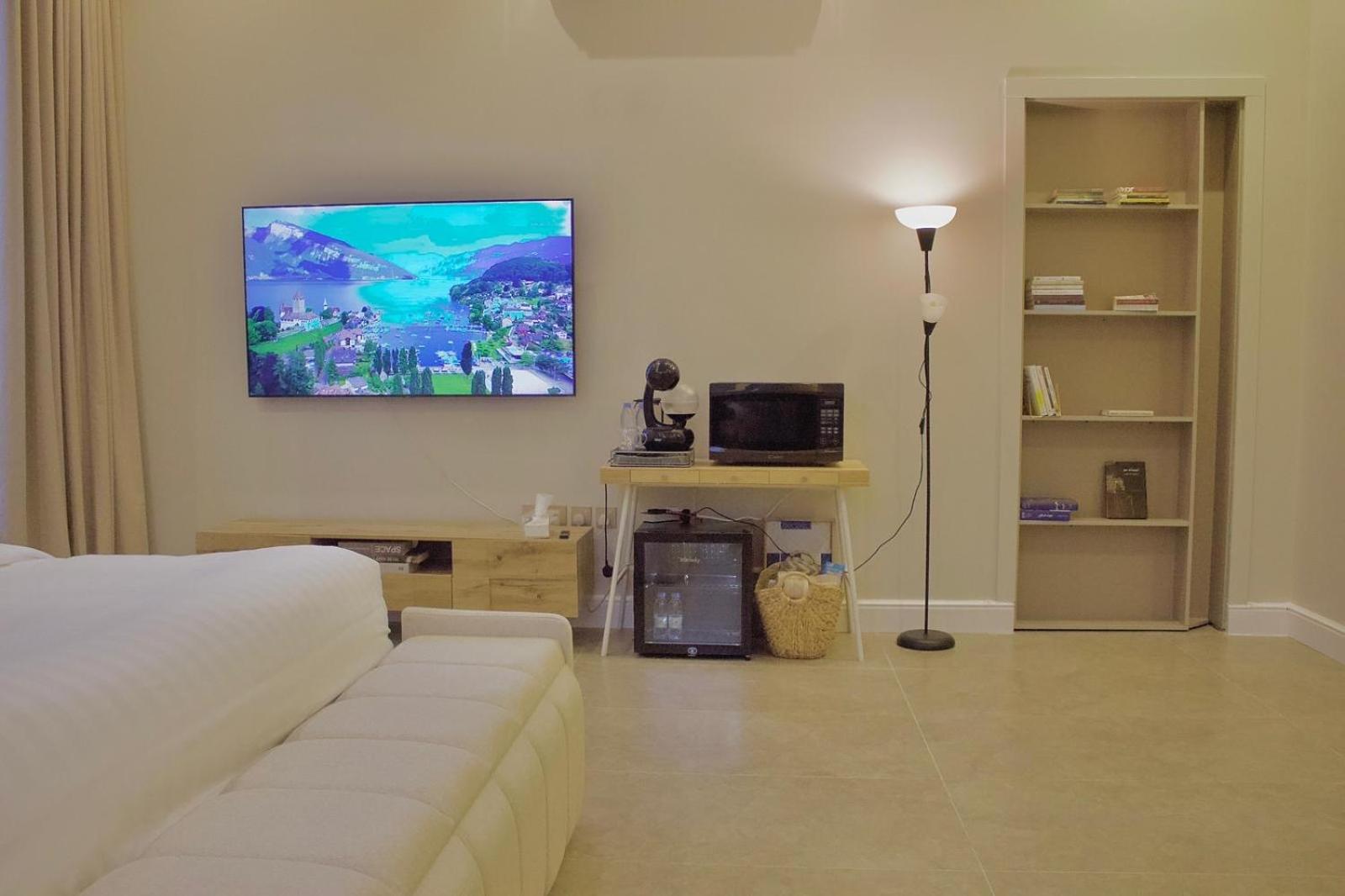 HighRise-luxury studio with outdoor sitting area