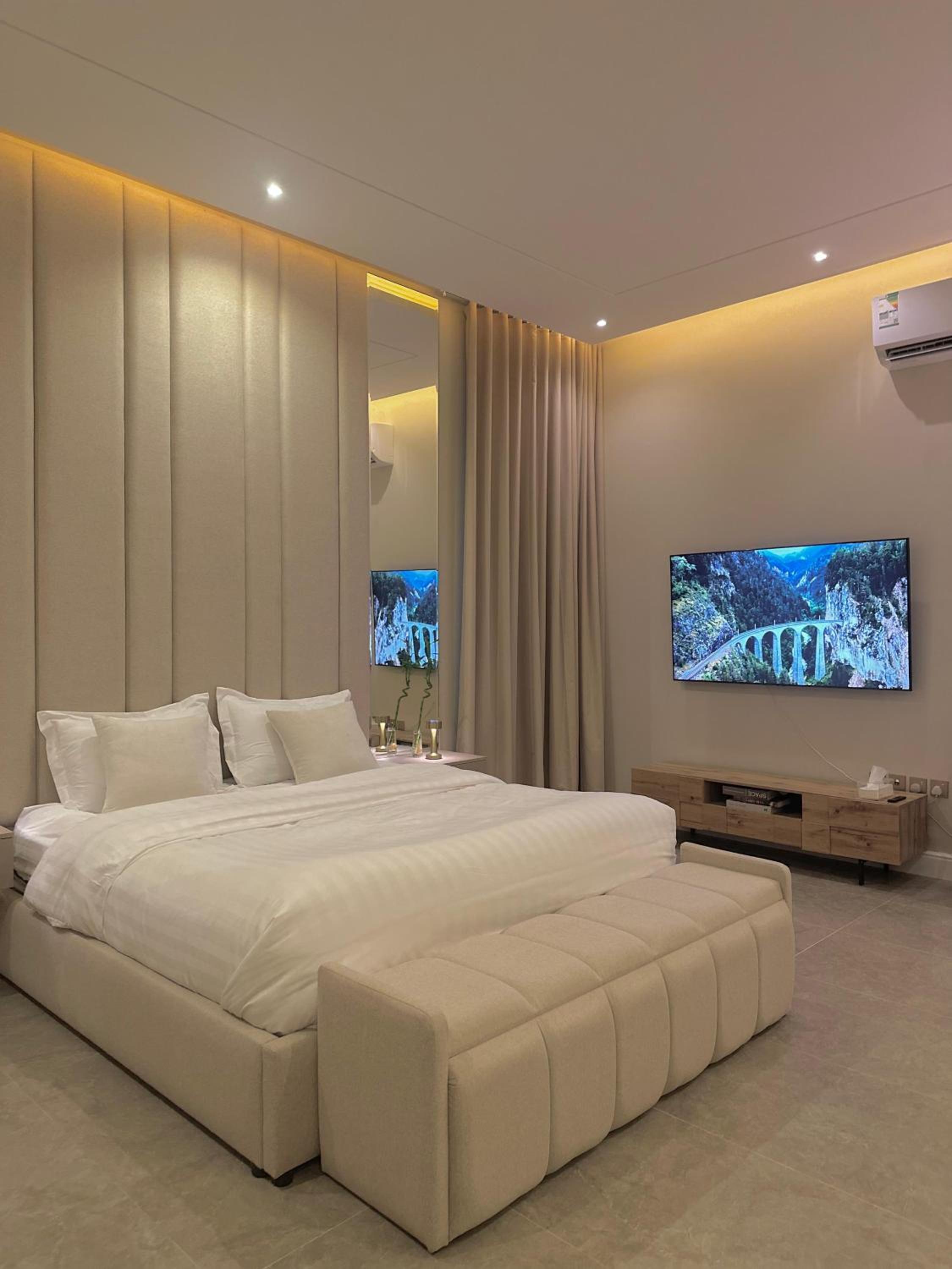 HighRise-luxury studio with outdoor sitting area
