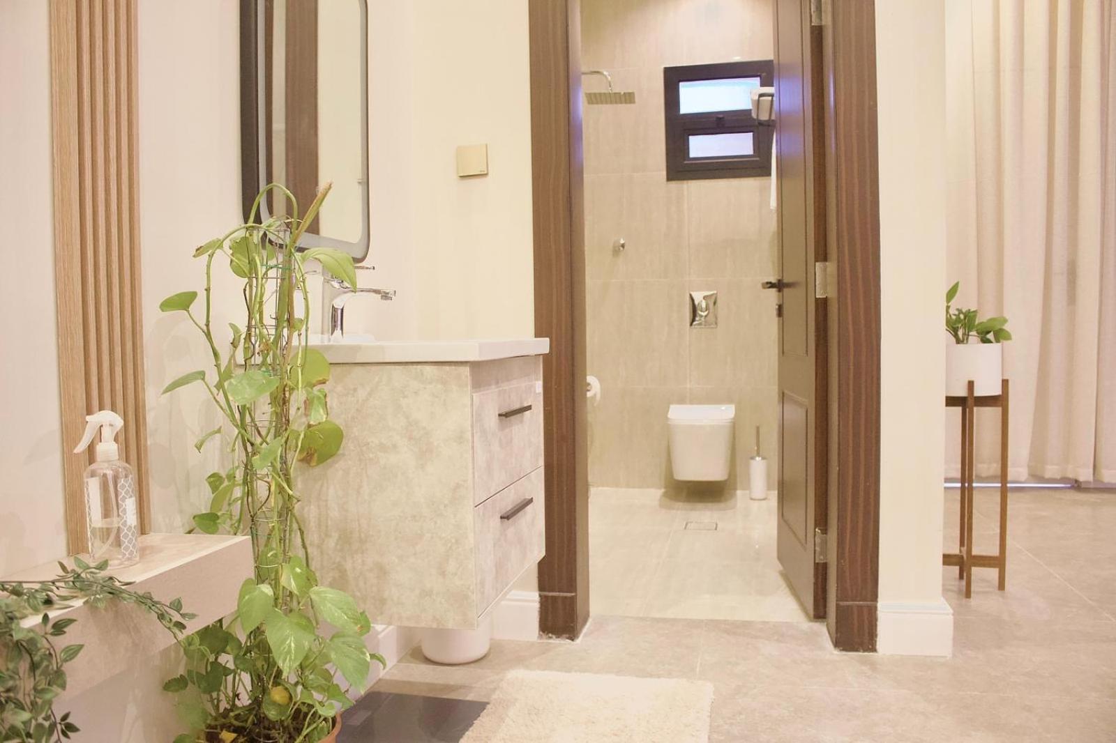 HighRise-luxury studio with outdoor sitting area