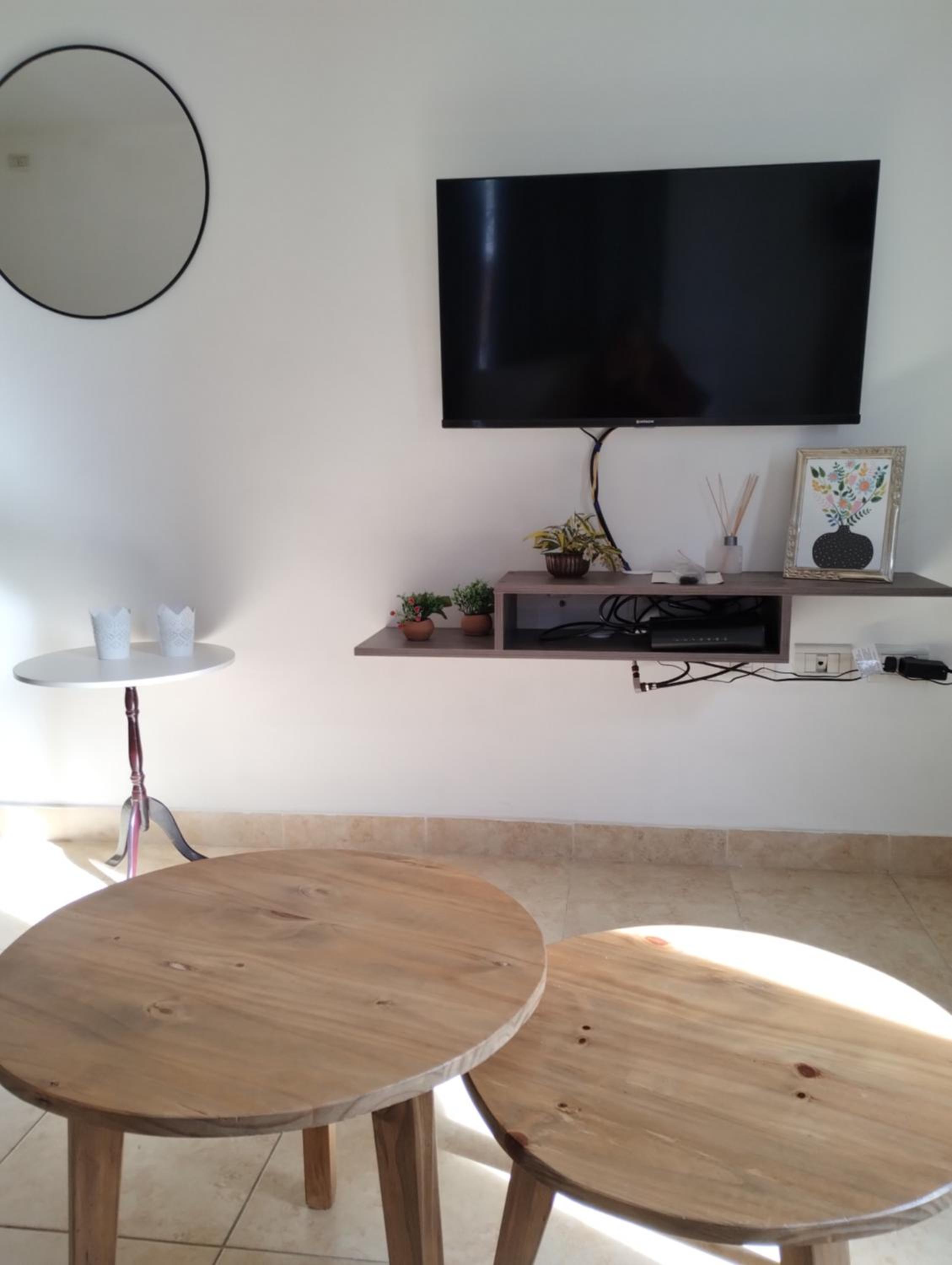 Golondrinas Suites, depto céntrico con ascensor y cochera