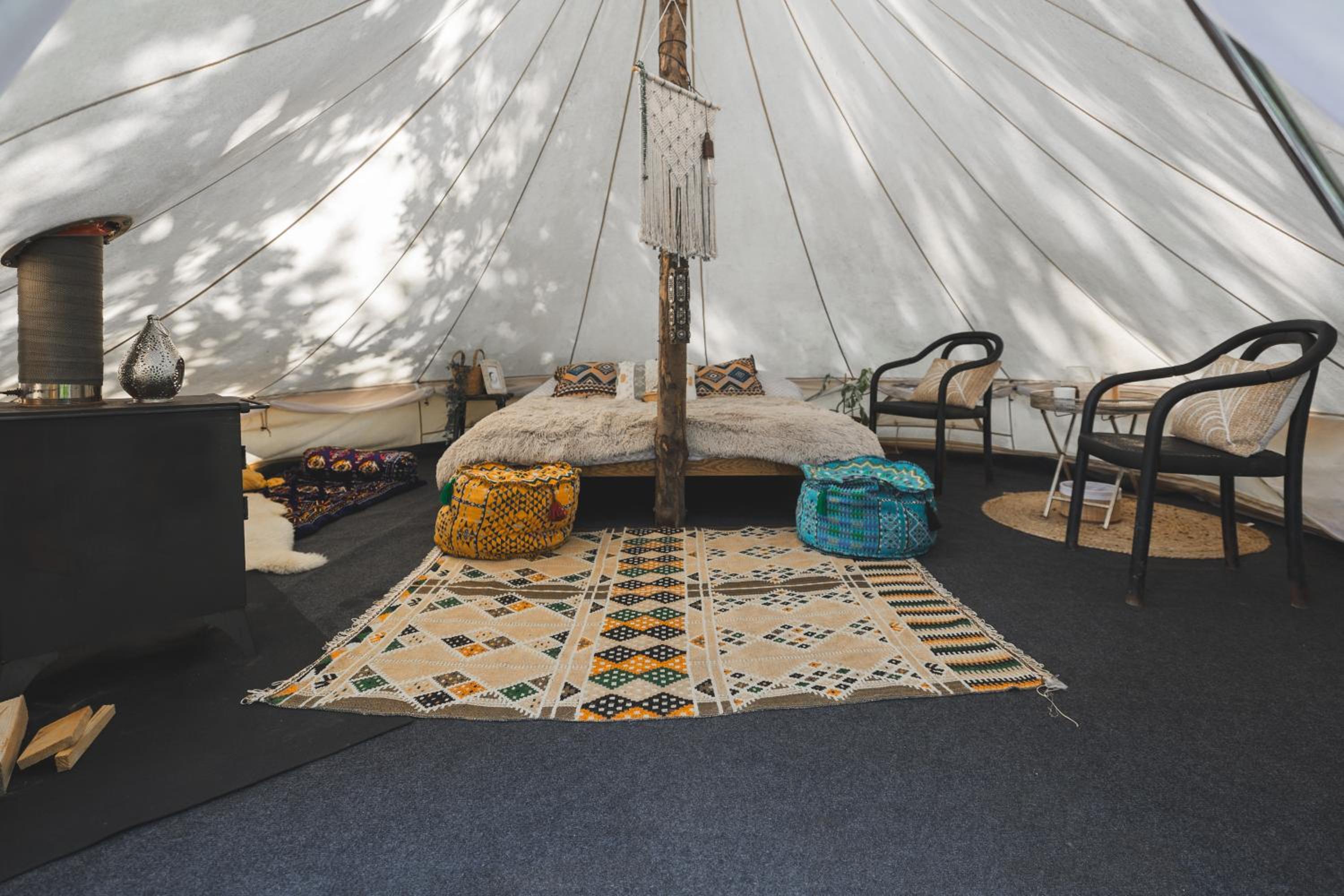 Glamping Hive