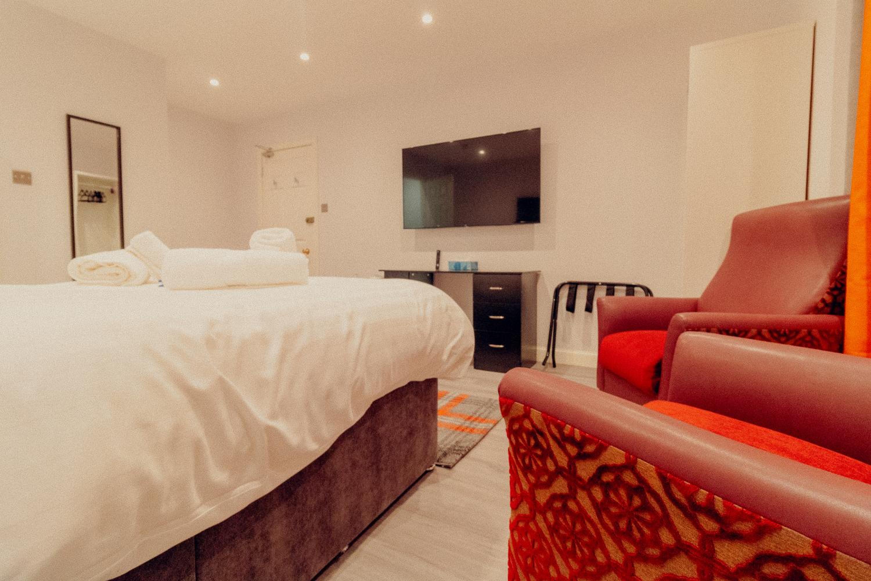 Mayfield Suites