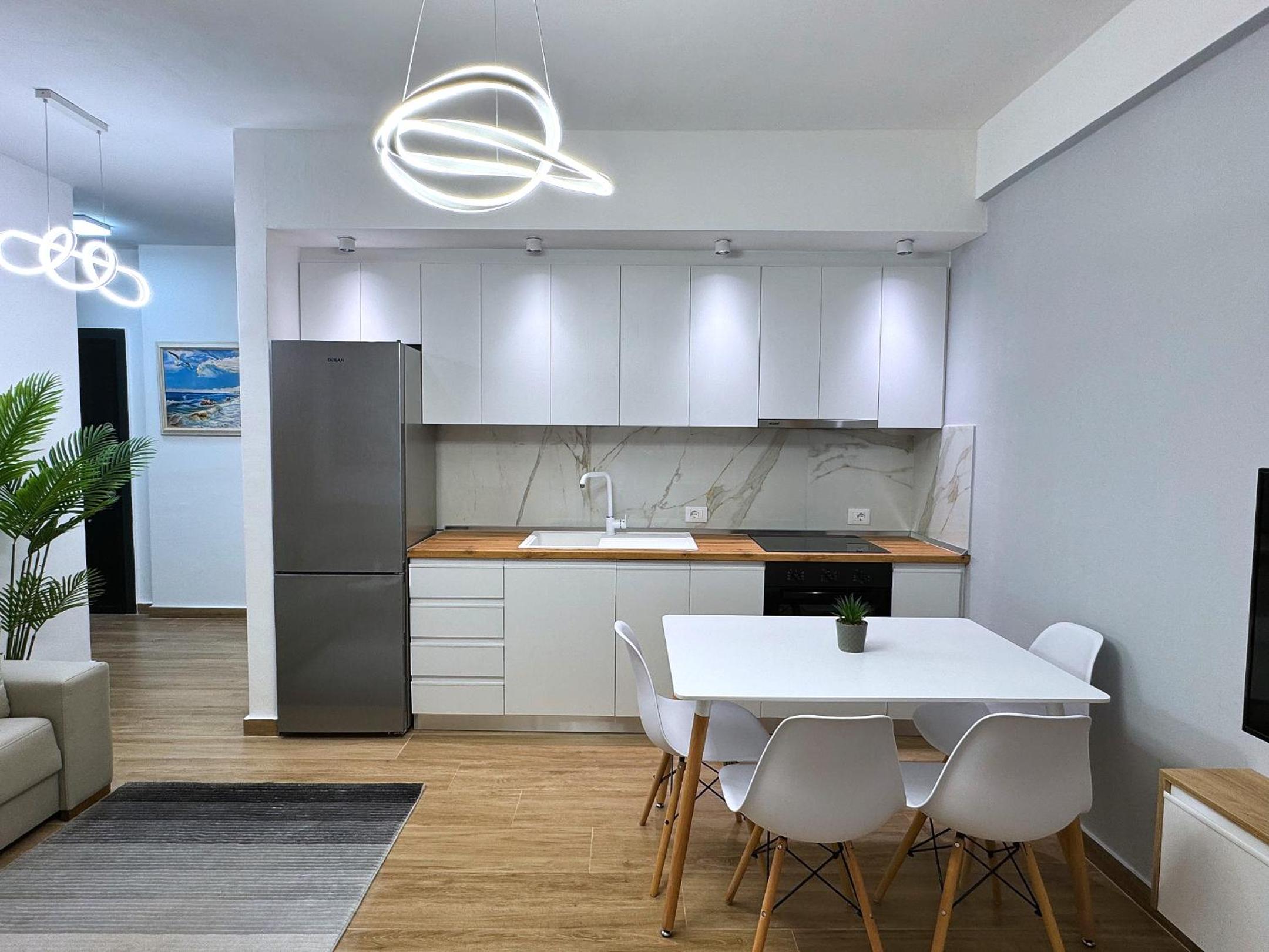 2min walk from sea Lungomare Vlore Jovi Apartment