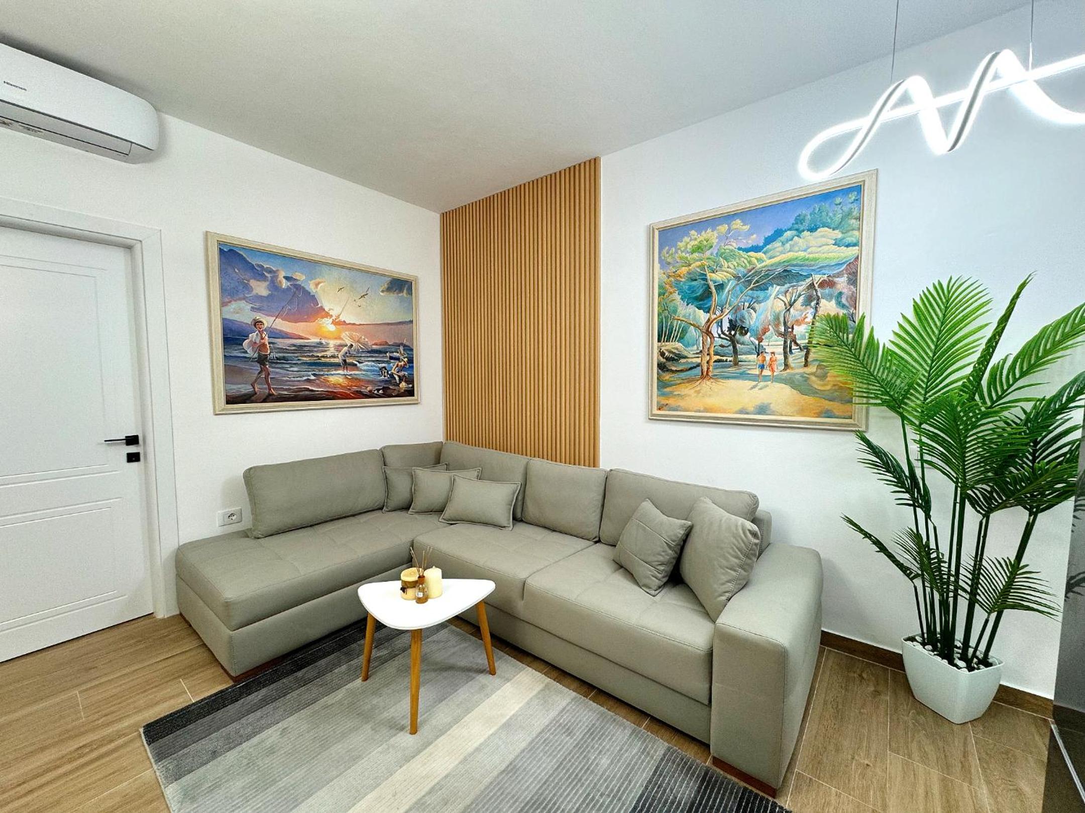 2min walk from sea Lungomare Vlore Jovi Apartment